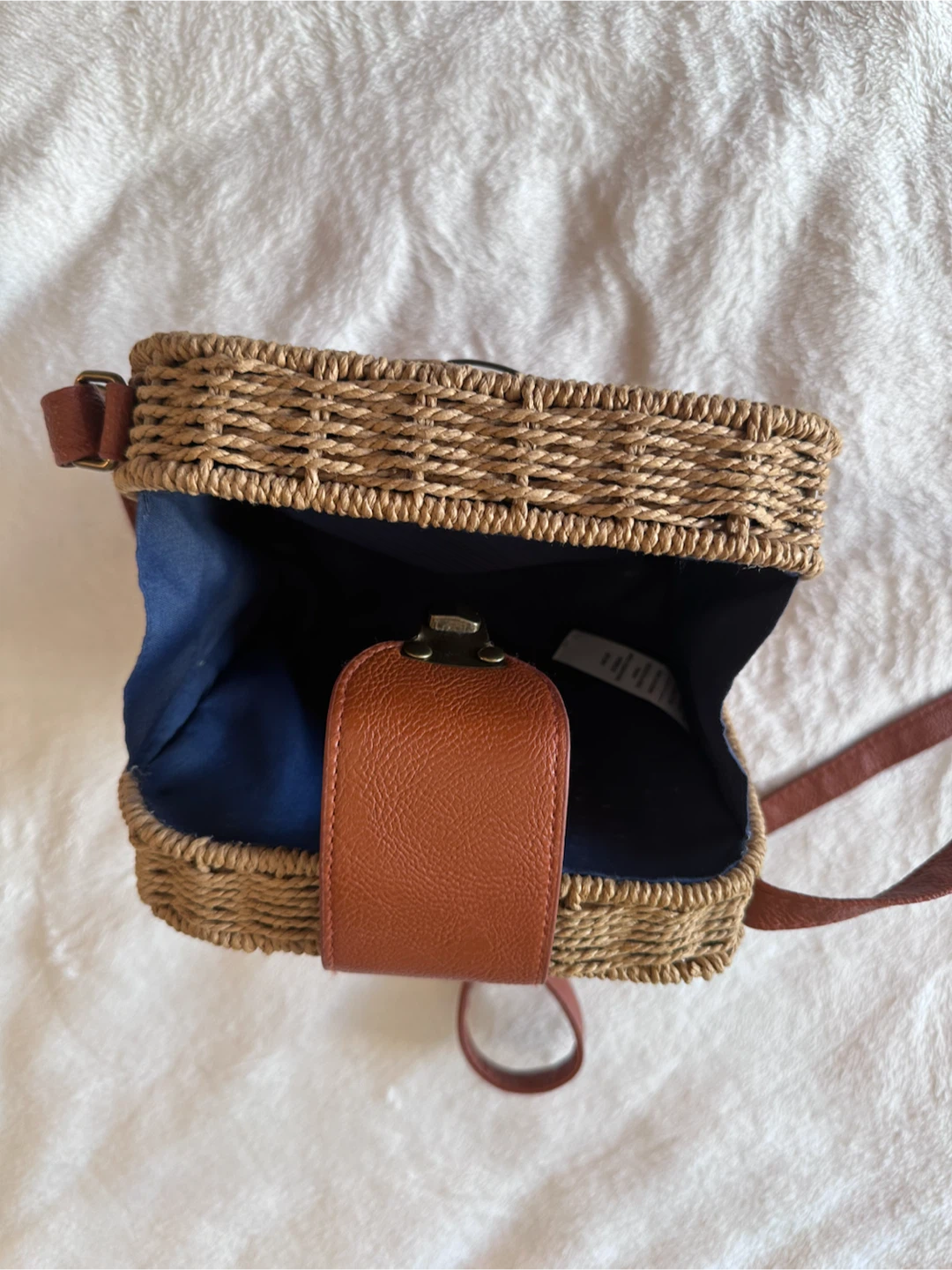 Summer & Rose Woven Crossbody Bag - photo 4