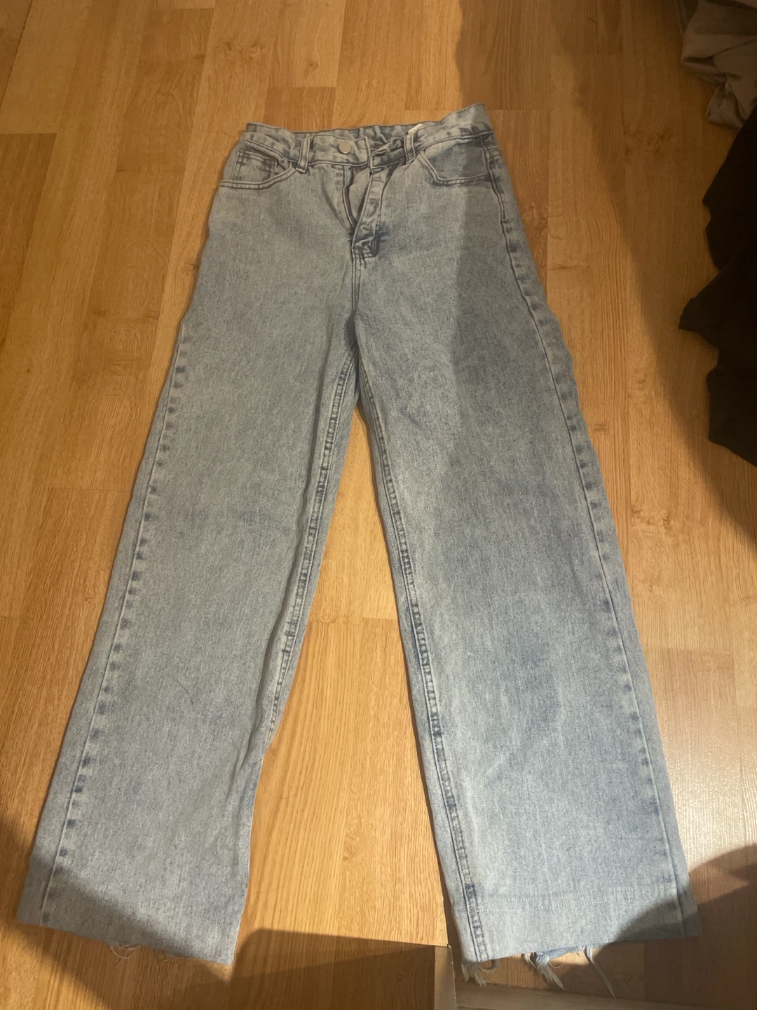Light Wash Wide Leg Jeans