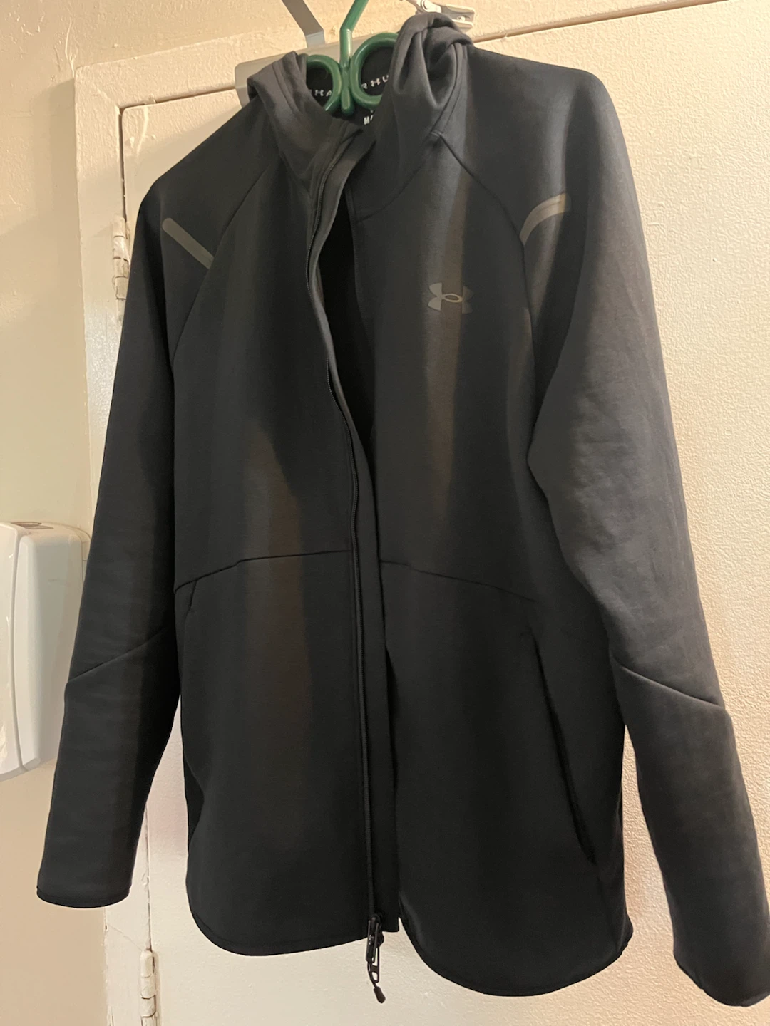 Under Armour Black Full Zip Hoodie