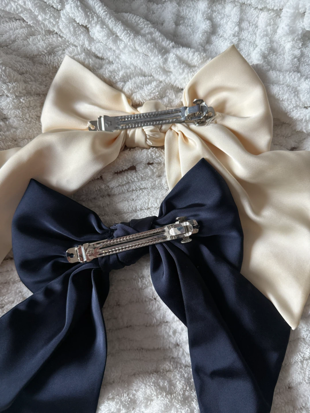 Set of 2 Satin Bow Hair Clips - photo 2