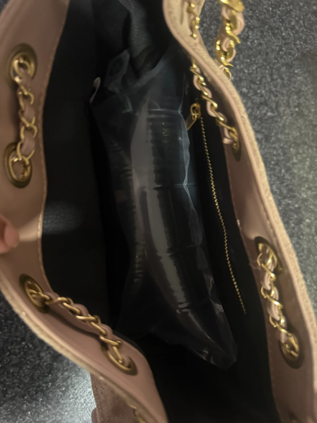 Chanel Quilted Suede Shoulder Bag - photo 4