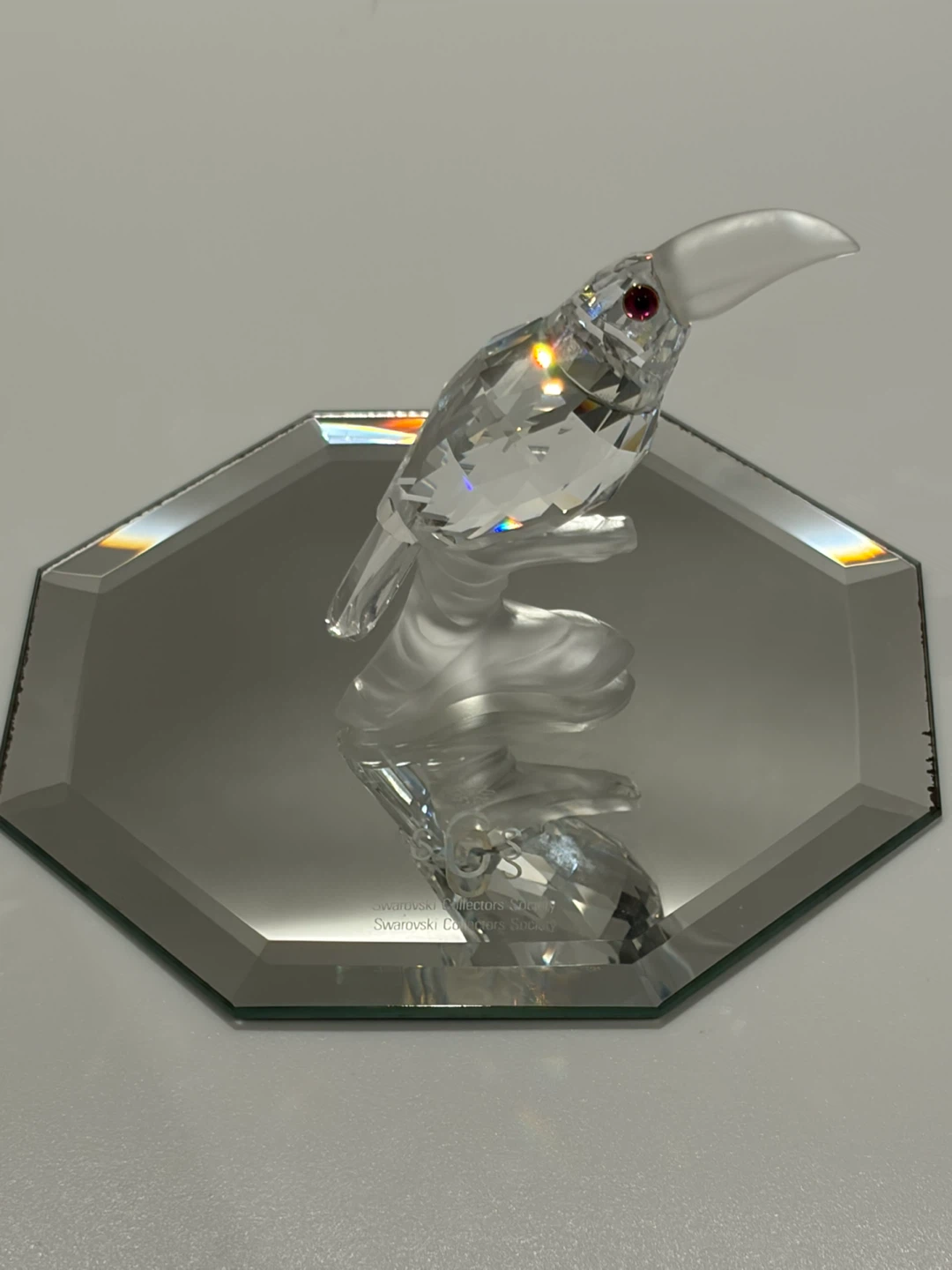Swarovski Crystal Toucan Figurine - photo 3