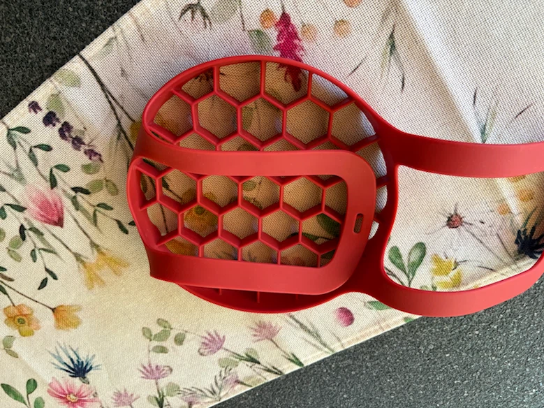 Red Silicone turkey lifter - photo 2