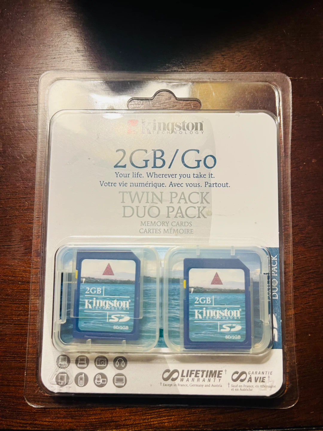 NEW 2 GB SD Memory Card Twin Pack Kingston