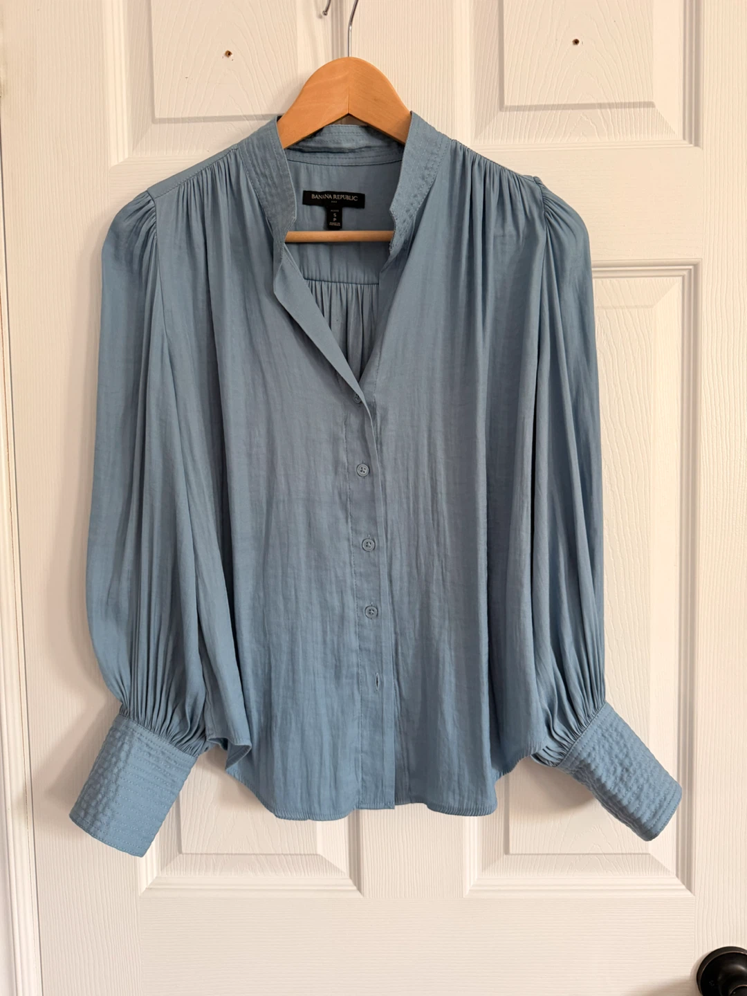 EUC Chic Banana Republic Petite Blue Blouse (size S) - photo 2