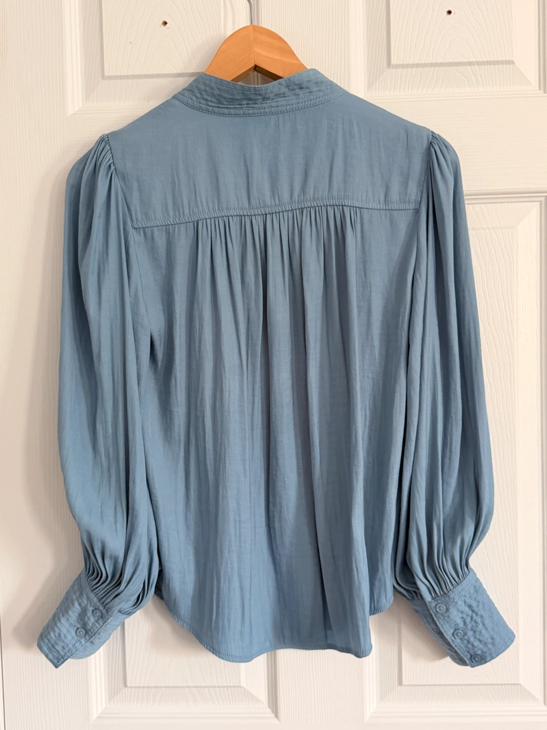 EUC Chic Banana Republic Petite Blue Blouse (size S) - photo 3