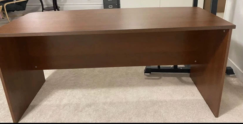 Wood grain office desk - photo 2