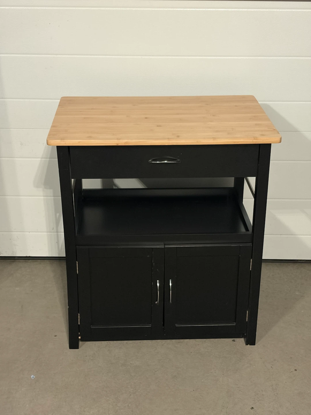 kitchen cabinet