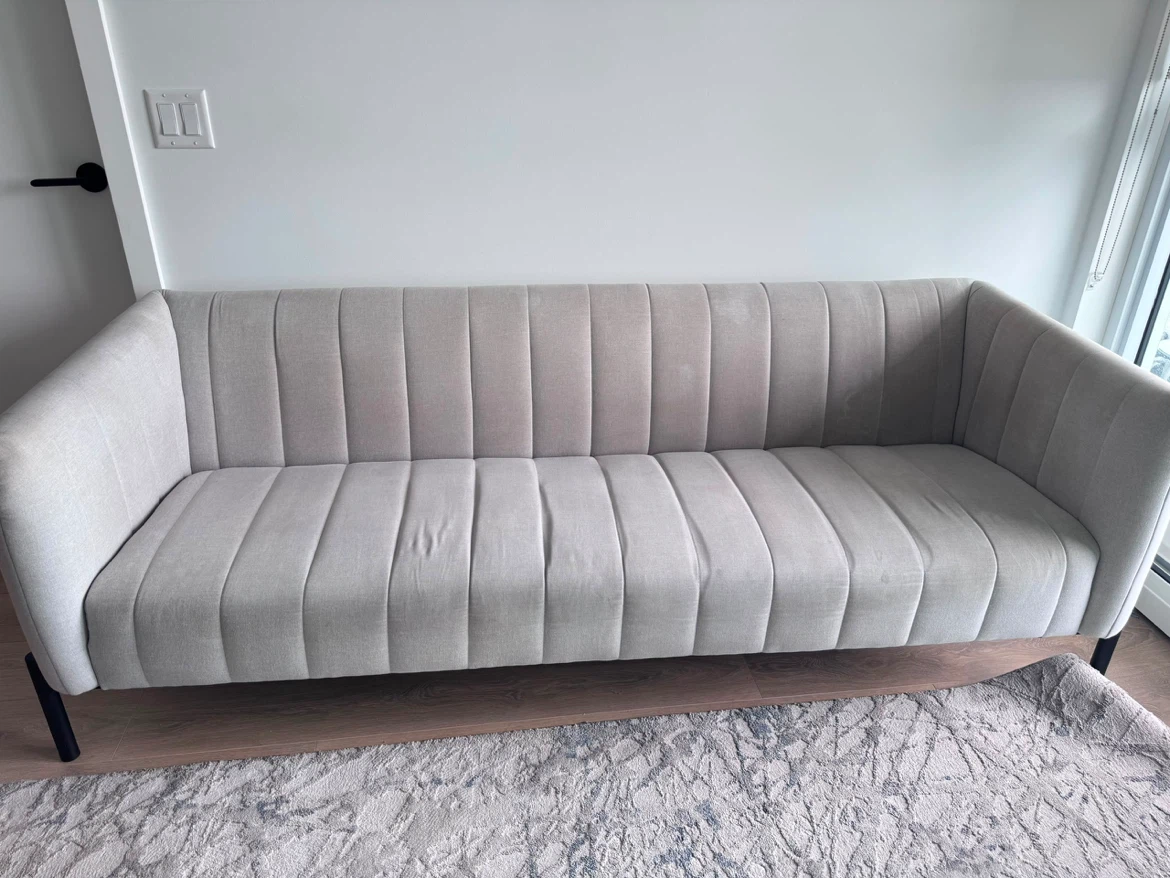 81” Light Grey Channel Tufted Sofa - photo 3
