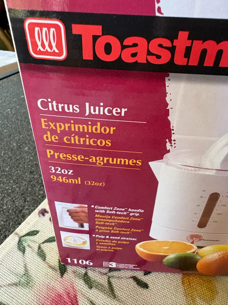 Toastmaster Citrus Juicer 32oz / 946ml