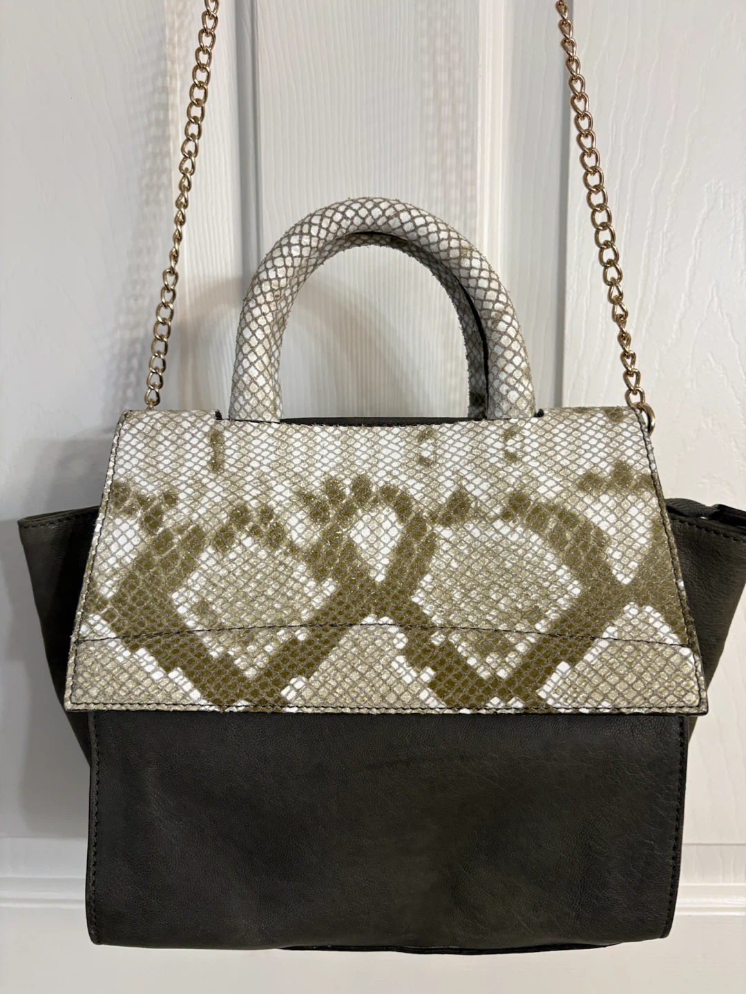 Vittoria Napoli “Barok” Genuine Leather Handbag