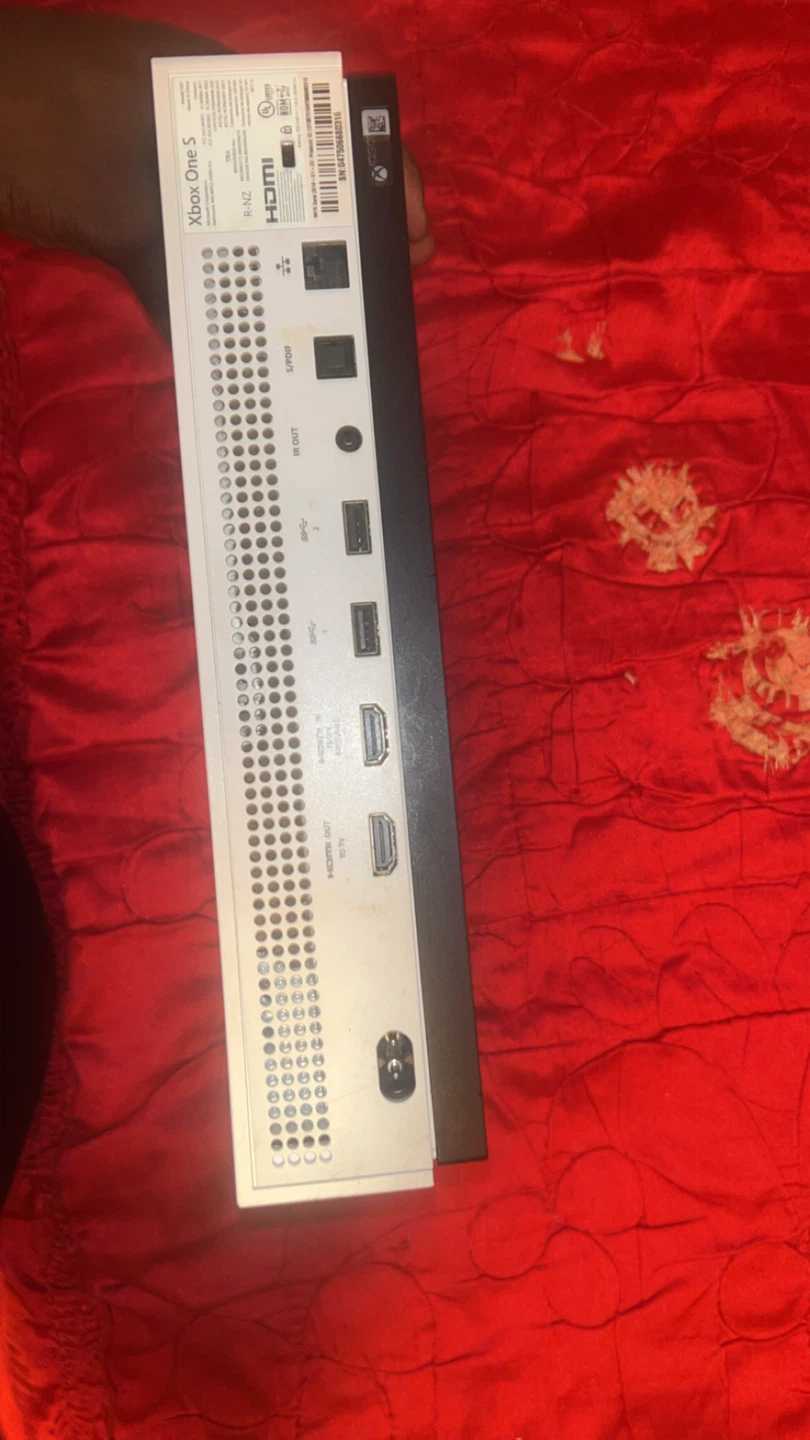 Xbox One S Console - photo 3
