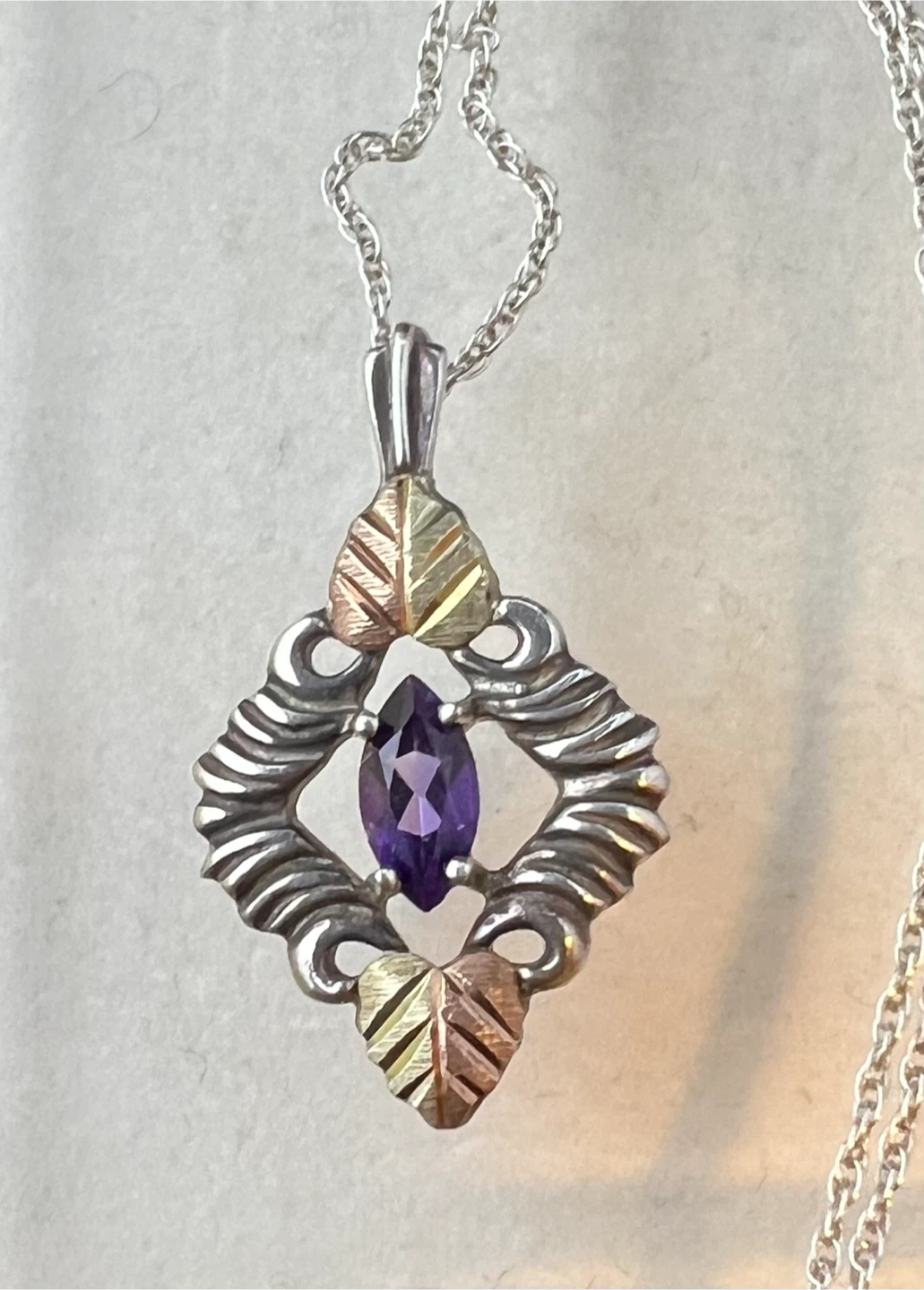 Vintage Black Hills Gold Amethyst Necklace - photo 2