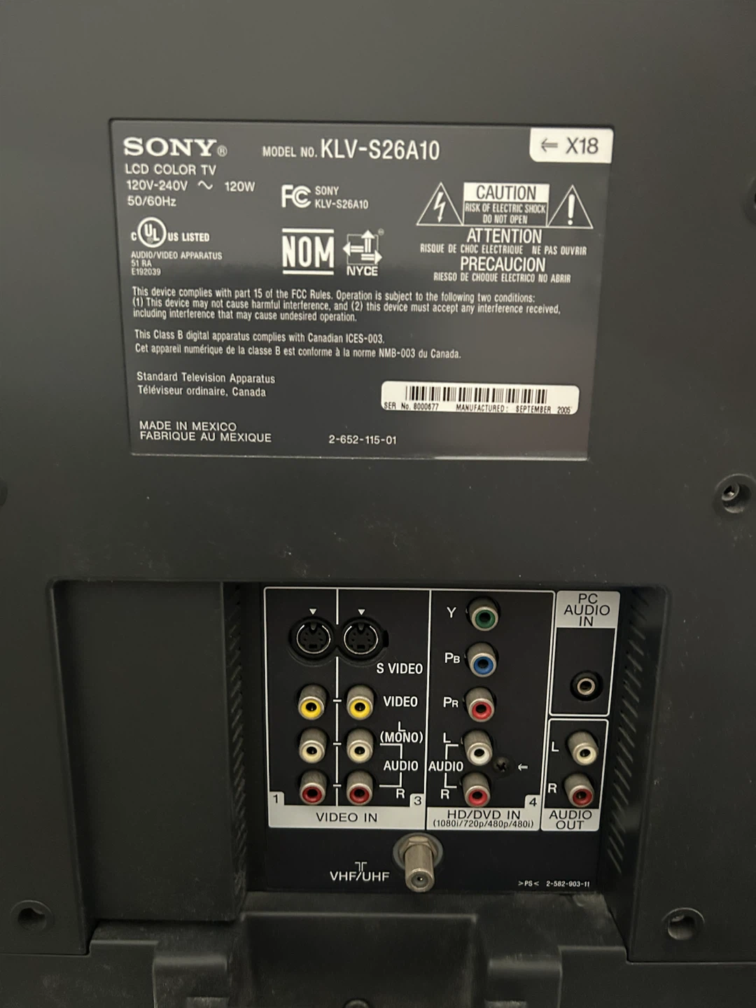 Sony 26” tv & IKEA KALLAX Shelf - photo 2