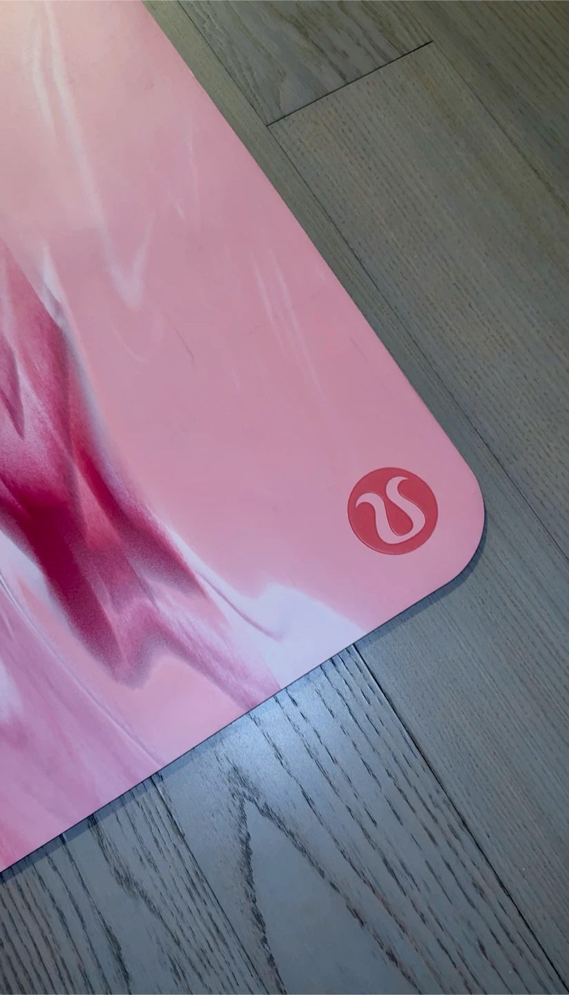 Lululemon The Mat 5mm Yoga Mat in Pink