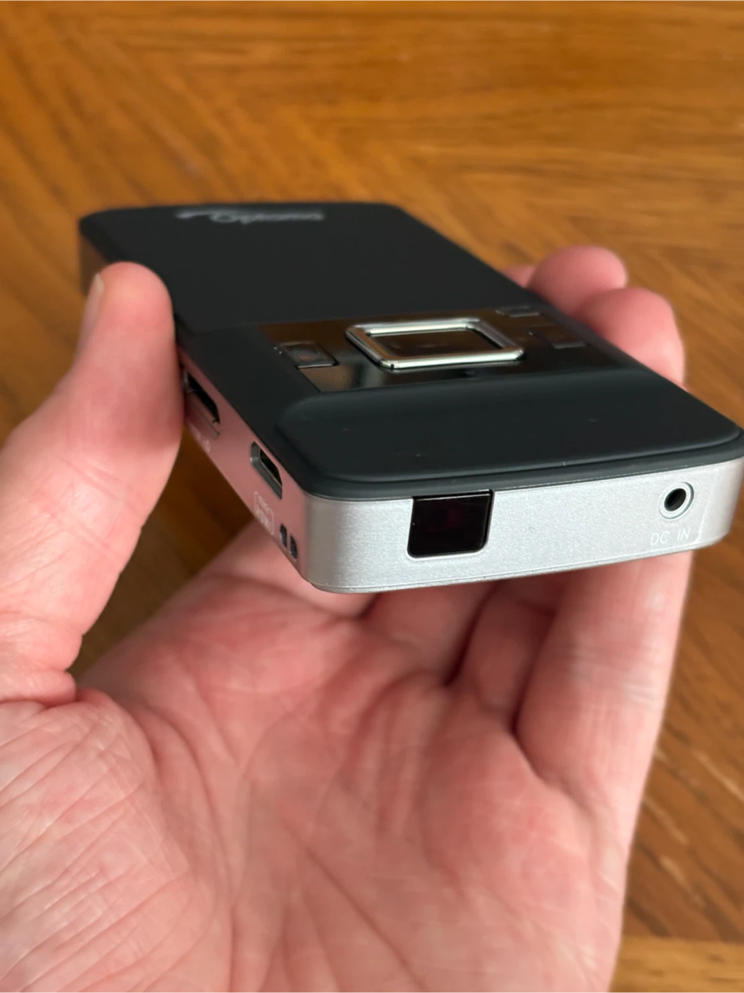 Optima Pico micro projector - photo 2