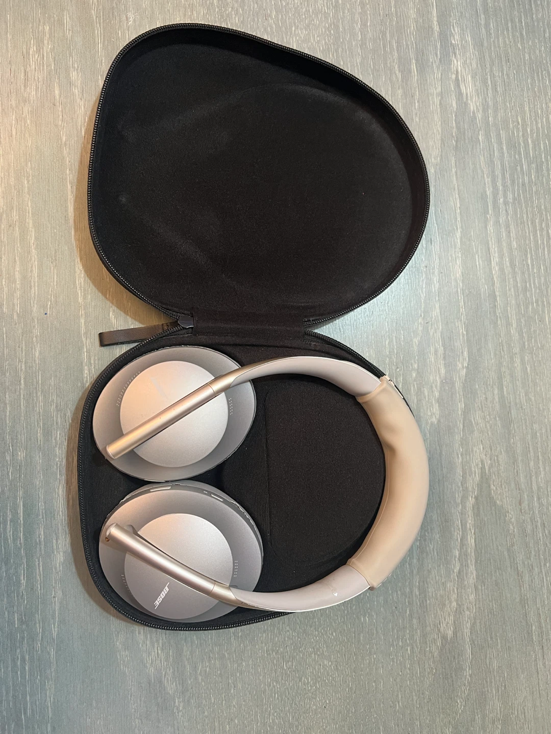 Bose Noise Cancelling Headphones 700