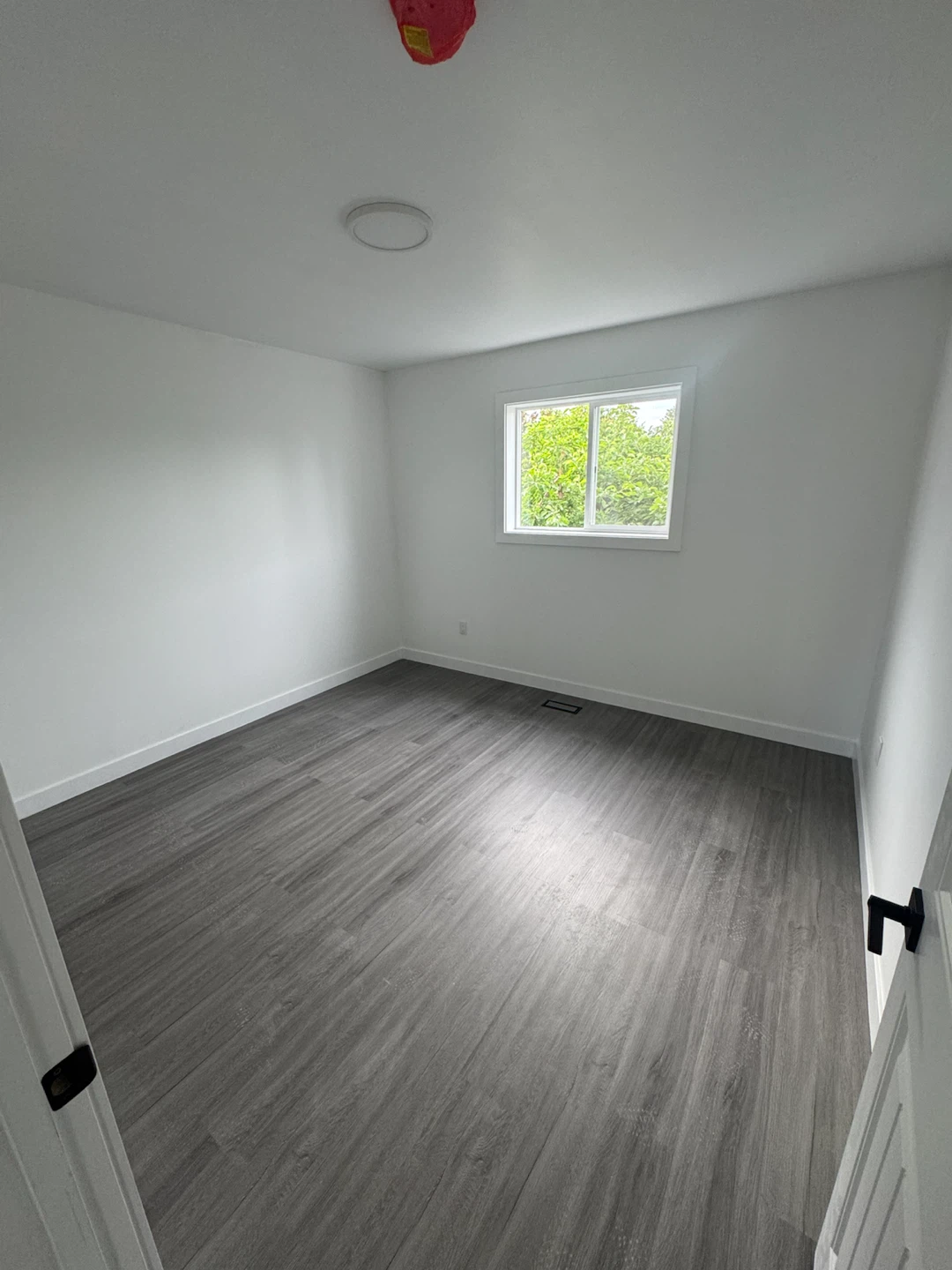 Garage suite for rent 2026 built new - photo 4
