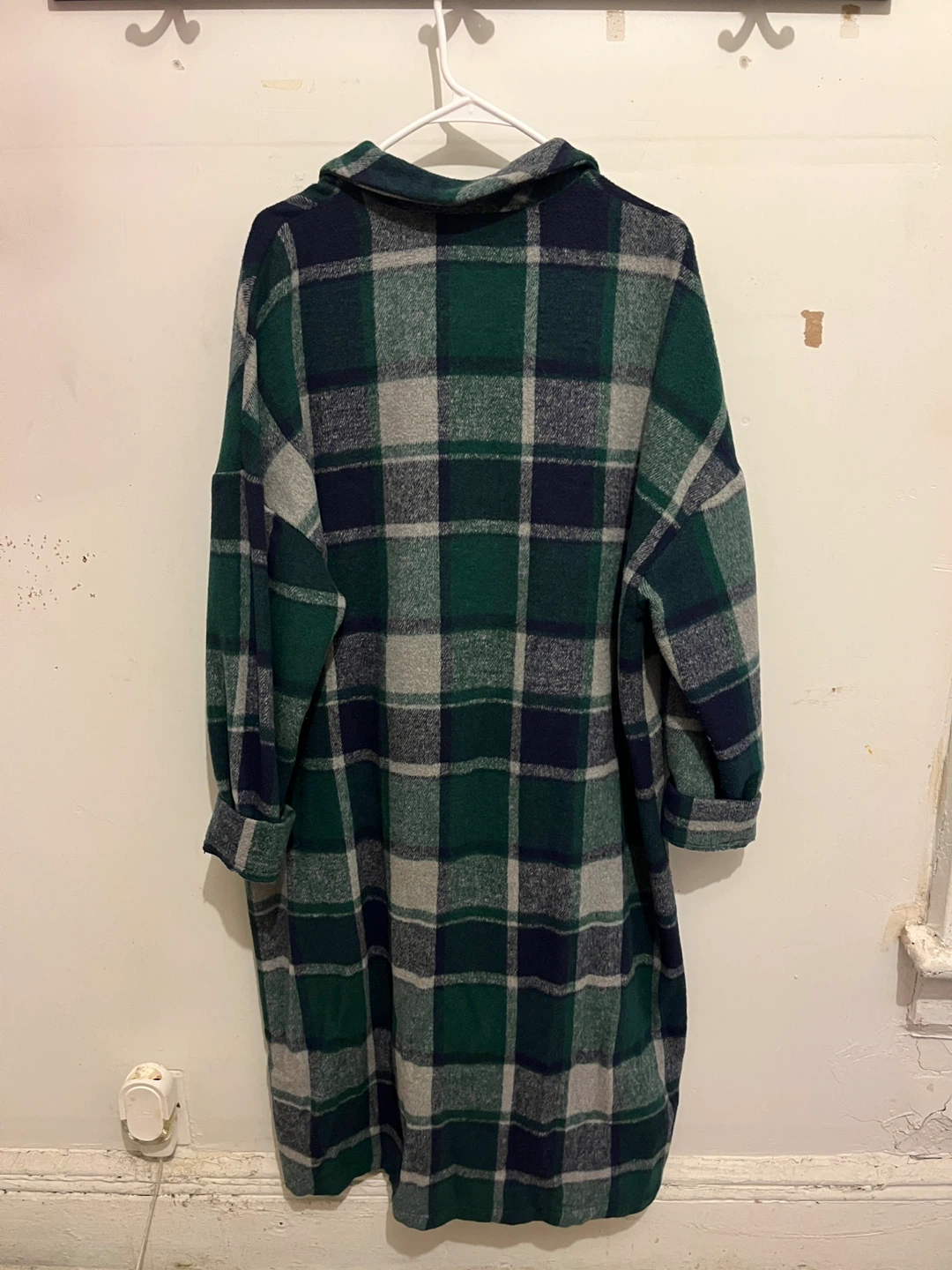Woman's Green Plaid Long Button Shacket - photo 3