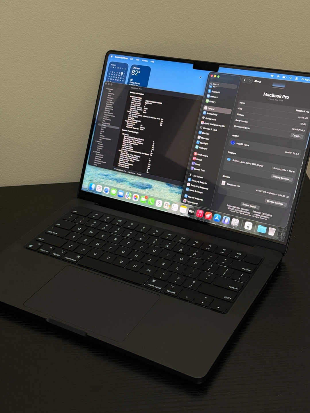 MacBook Pro 14-inch 2024 M4 16GB RAM 512GB SSD - Screen Issue