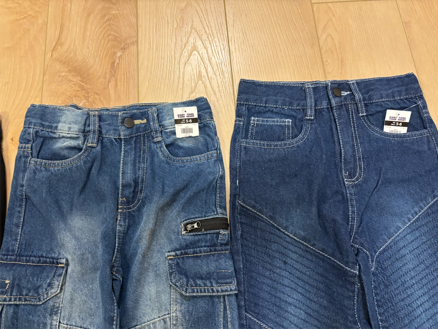 Old Navy Boys Black Pants & 2 Pairs of Jeans - photo 2
