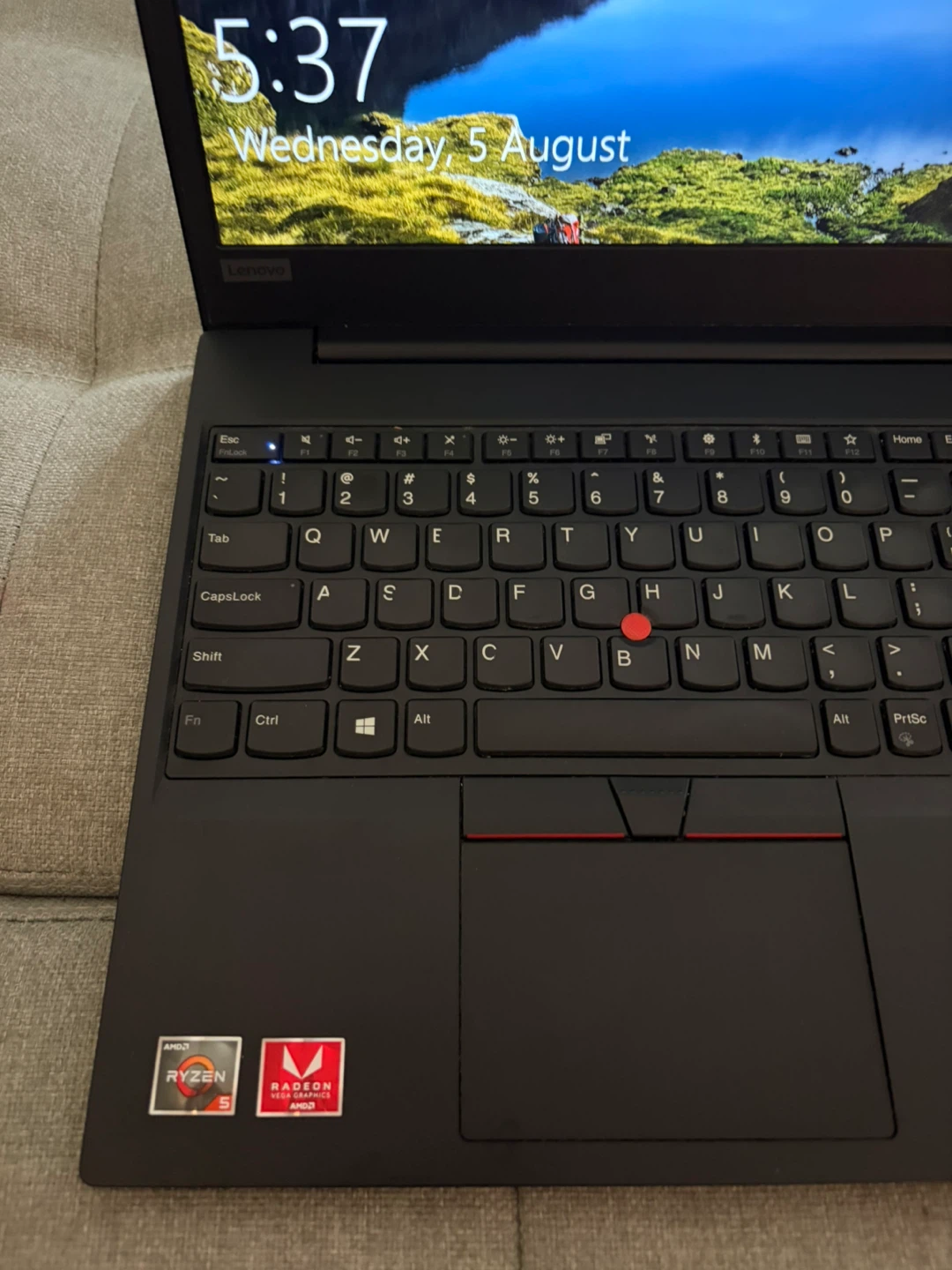 Lenovo ThinkPad E595 Laptop - photo 3