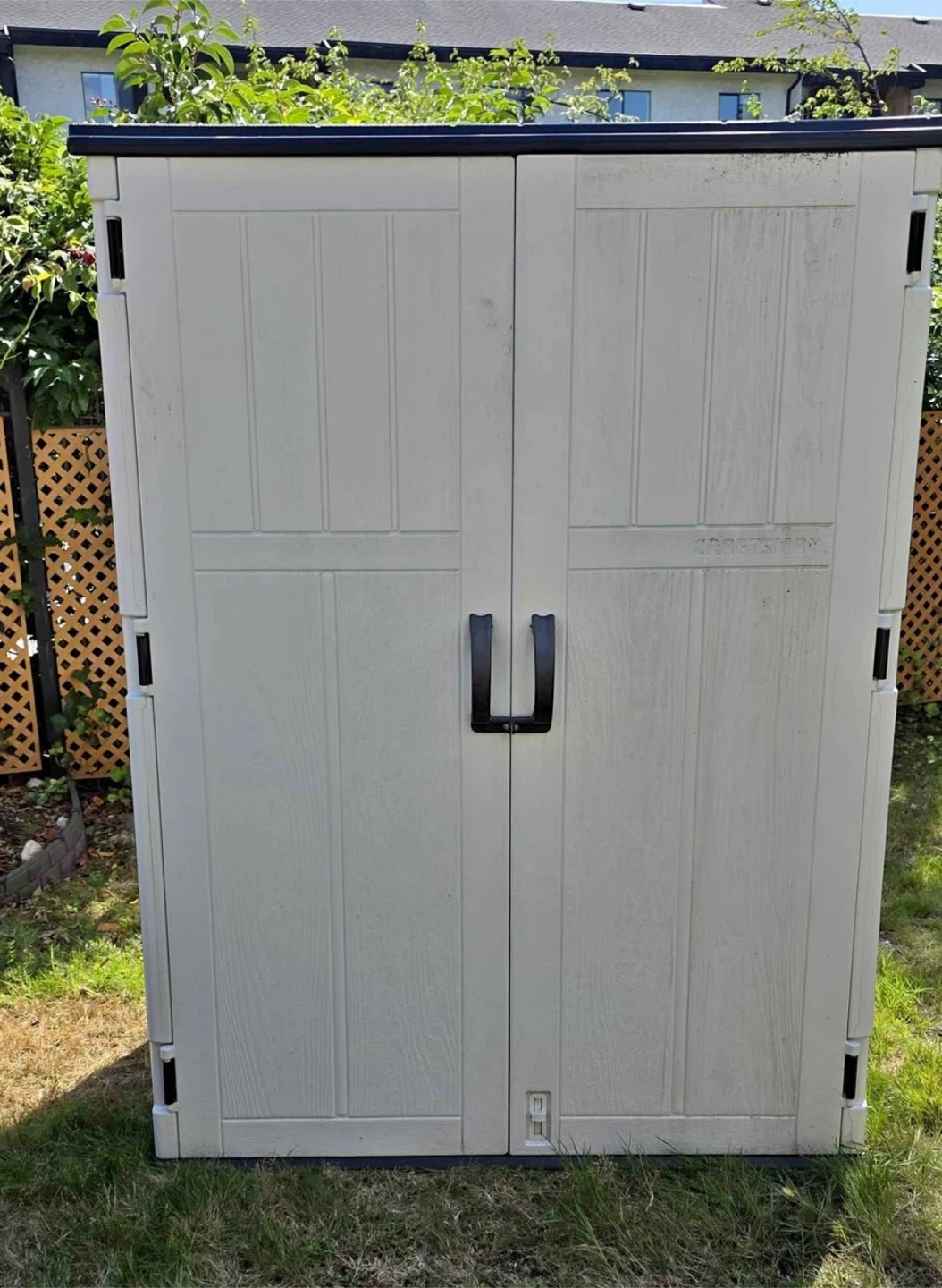 Craftsman Large Vertical Resin Shed - photo 2