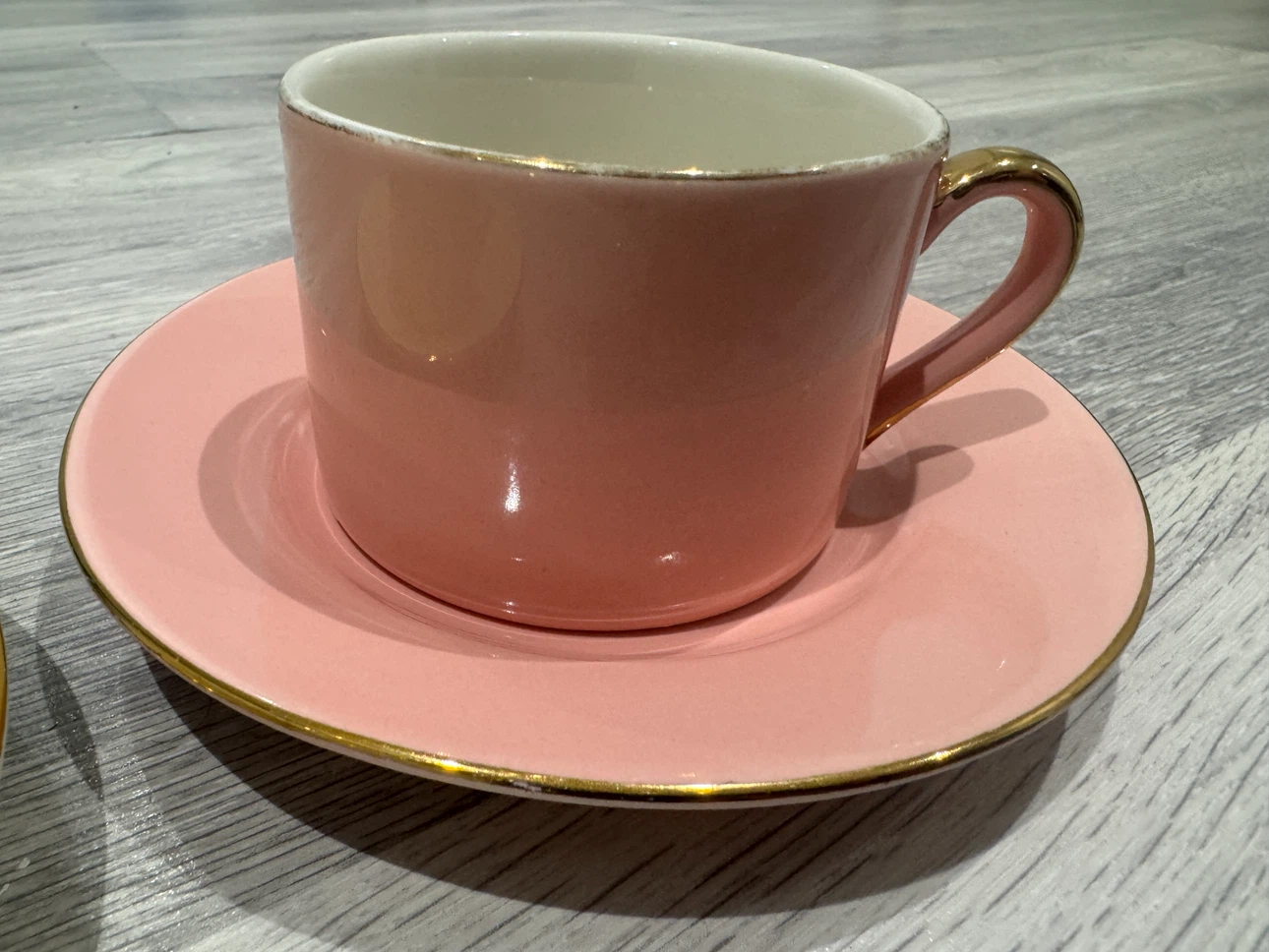 Set of 2 Vintage Teacups and Saucers - photo 2