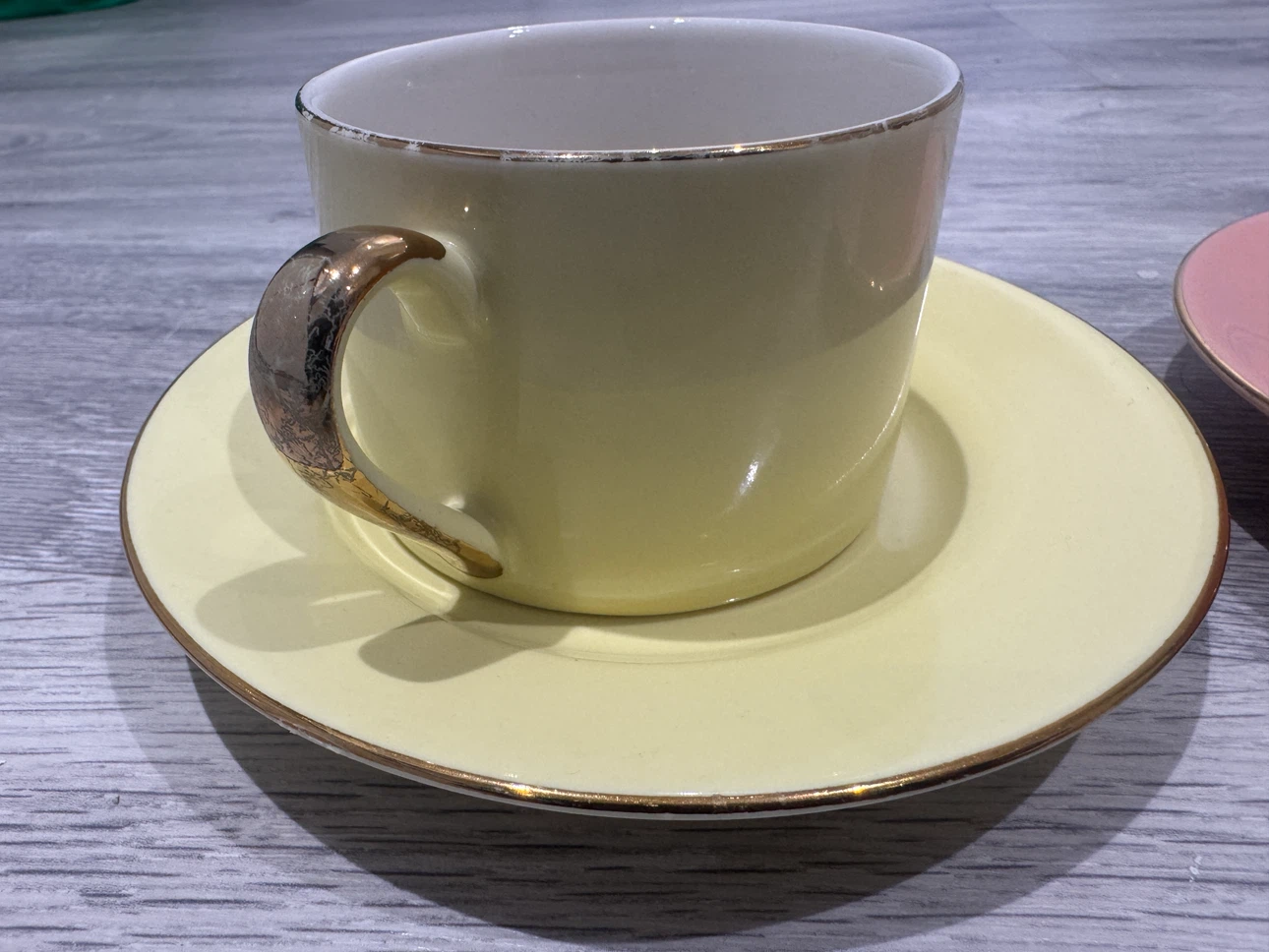 Set of 2 Vintage Teacups and Saucers - photo 3