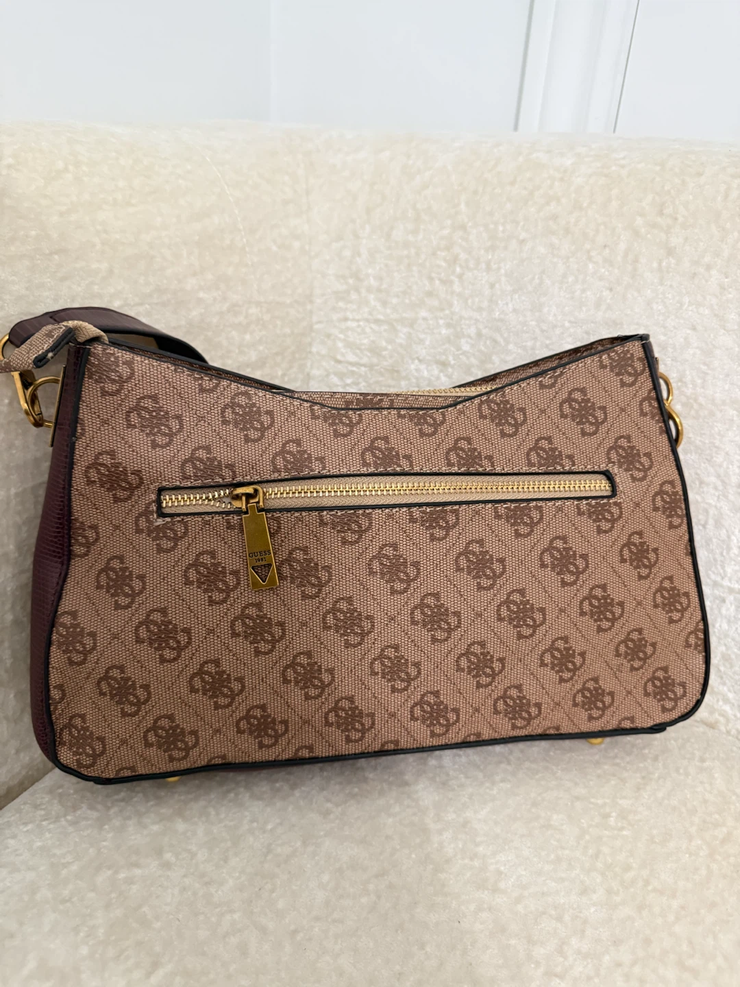 Guess Satchel Handbag - photo 3