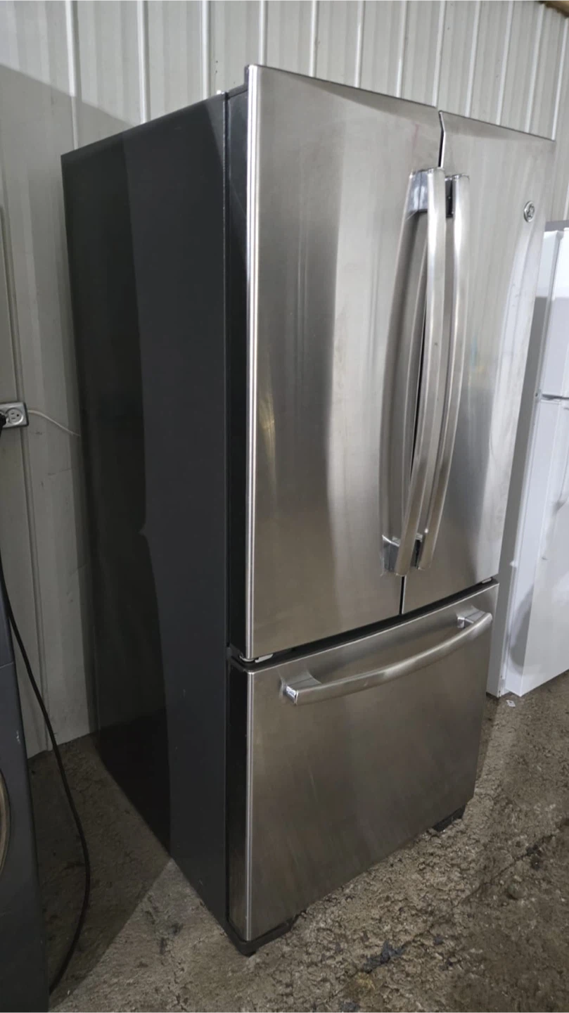 GE French Door Refrigerator - photo 2