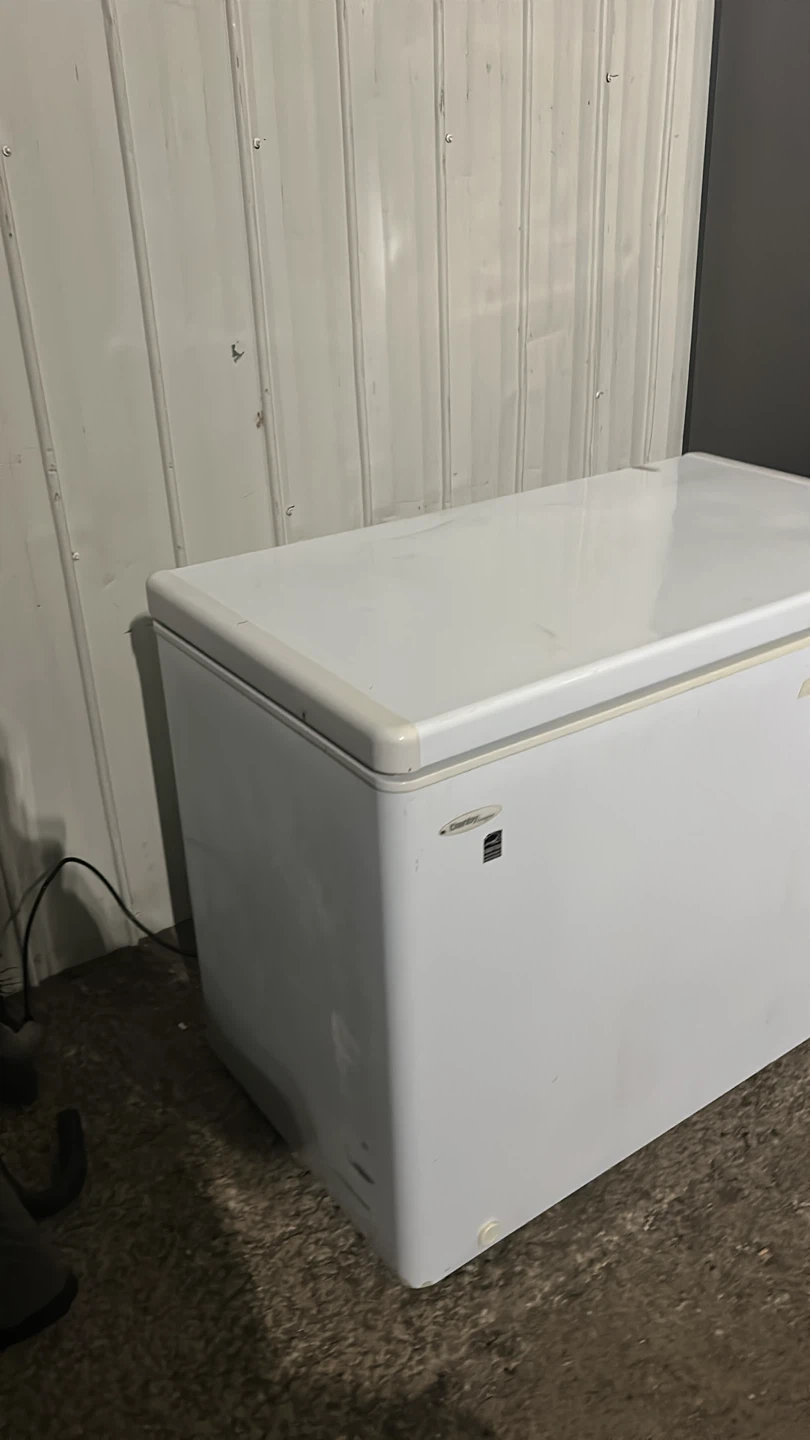 Danby Chest Freezer - photo 2