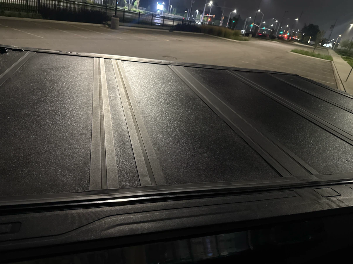 Ram 1500 ultimate  foldable bed cover for sale