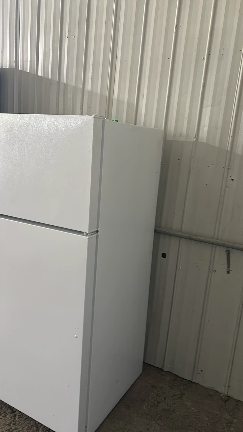 GE Refrigerator GTS16GBSFRWW - photo 2