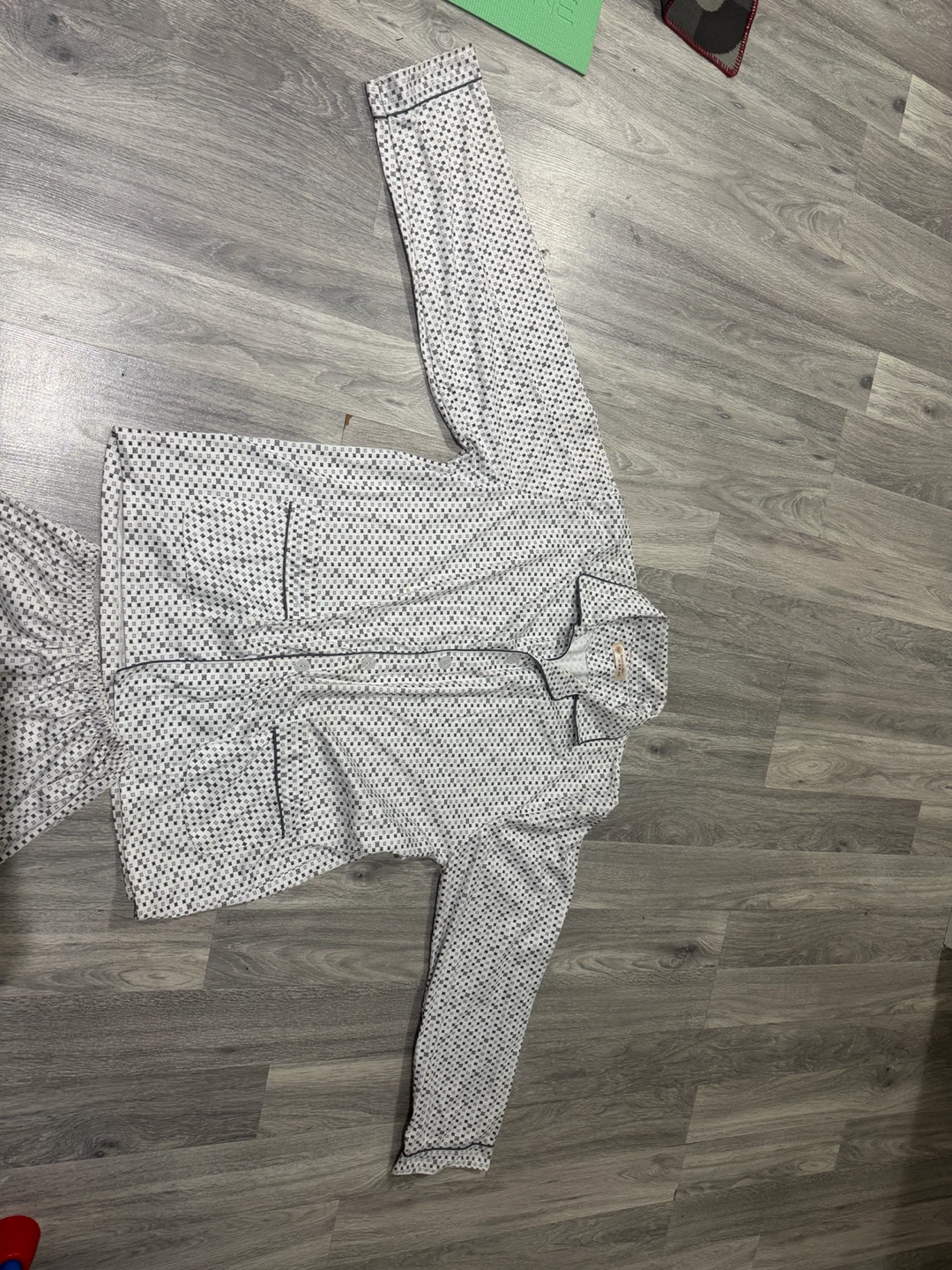 White Pajama Set with Dot Pattern - photo 2