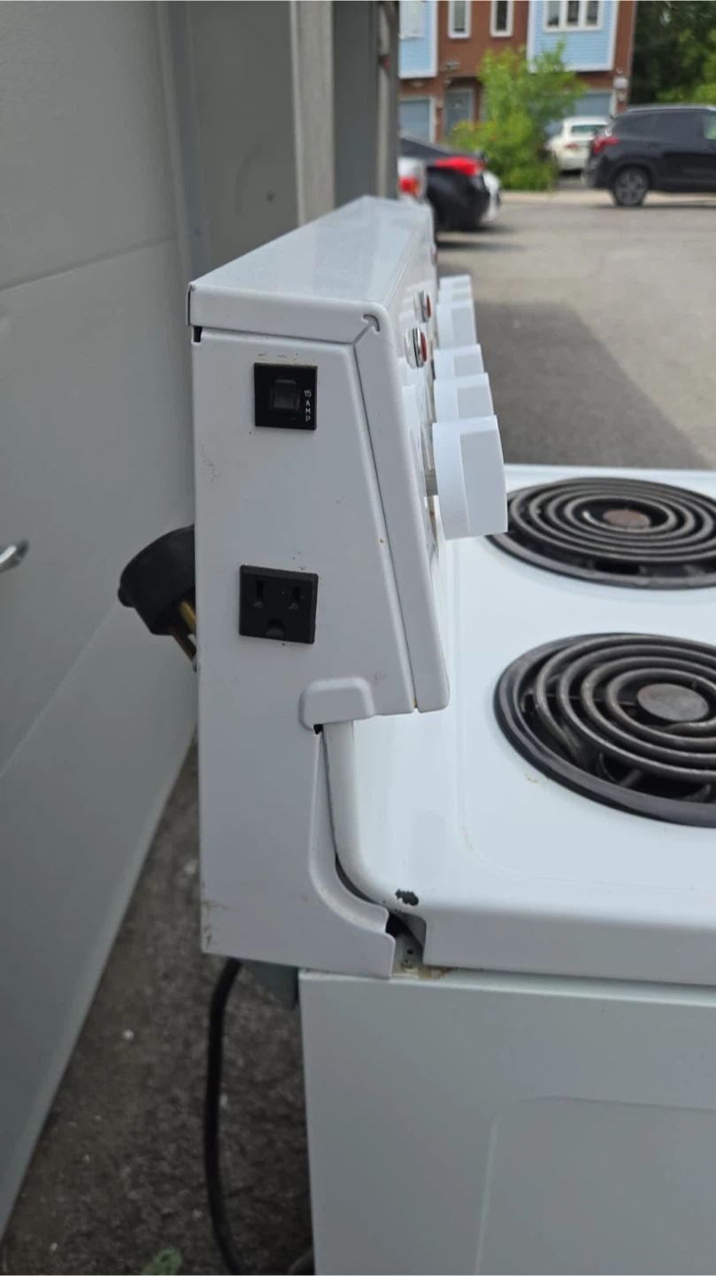 Marathon 4-Burner Electric Stove - photo 2