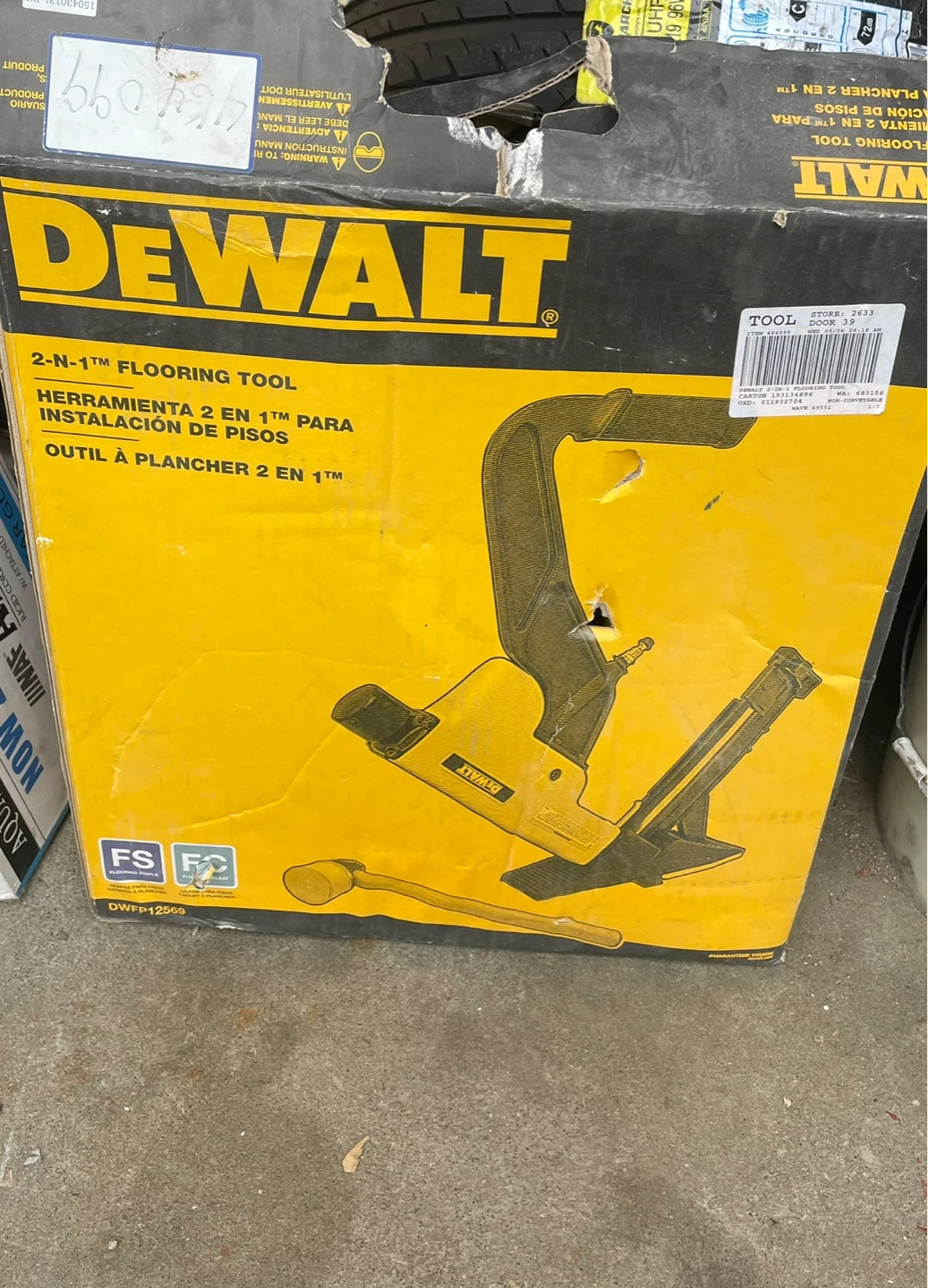 DEWALT 2-N-1 Flooring Tool