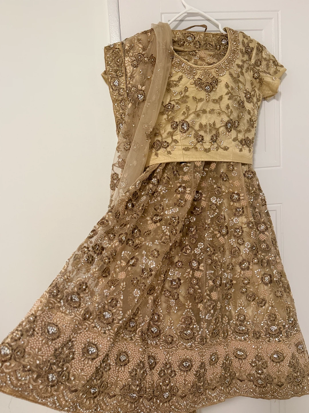 Embellished Gold Lehenga Choli with Dupatta - photo 2