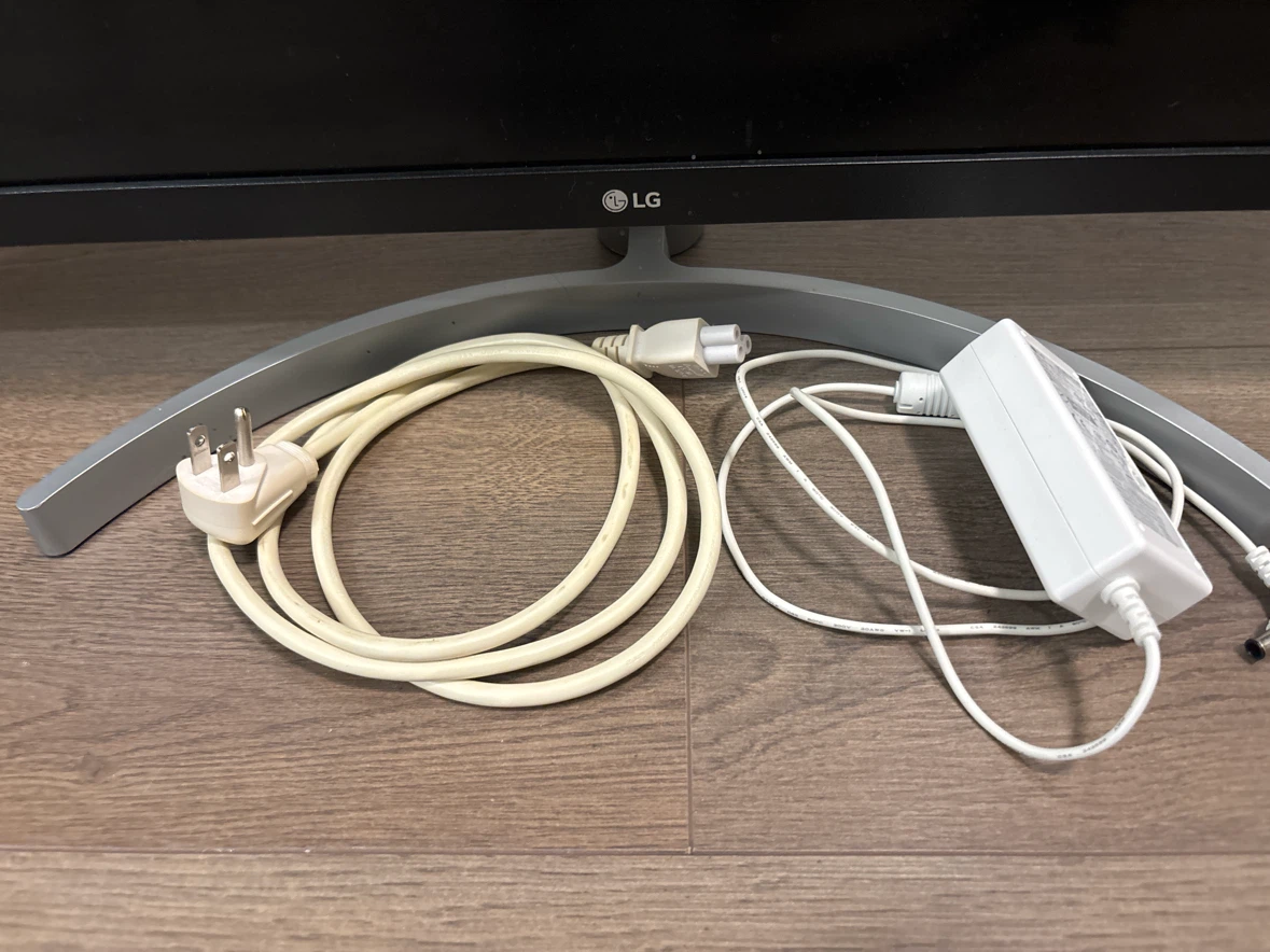 LG Monitor with Power Adapter and Cables - photo 2