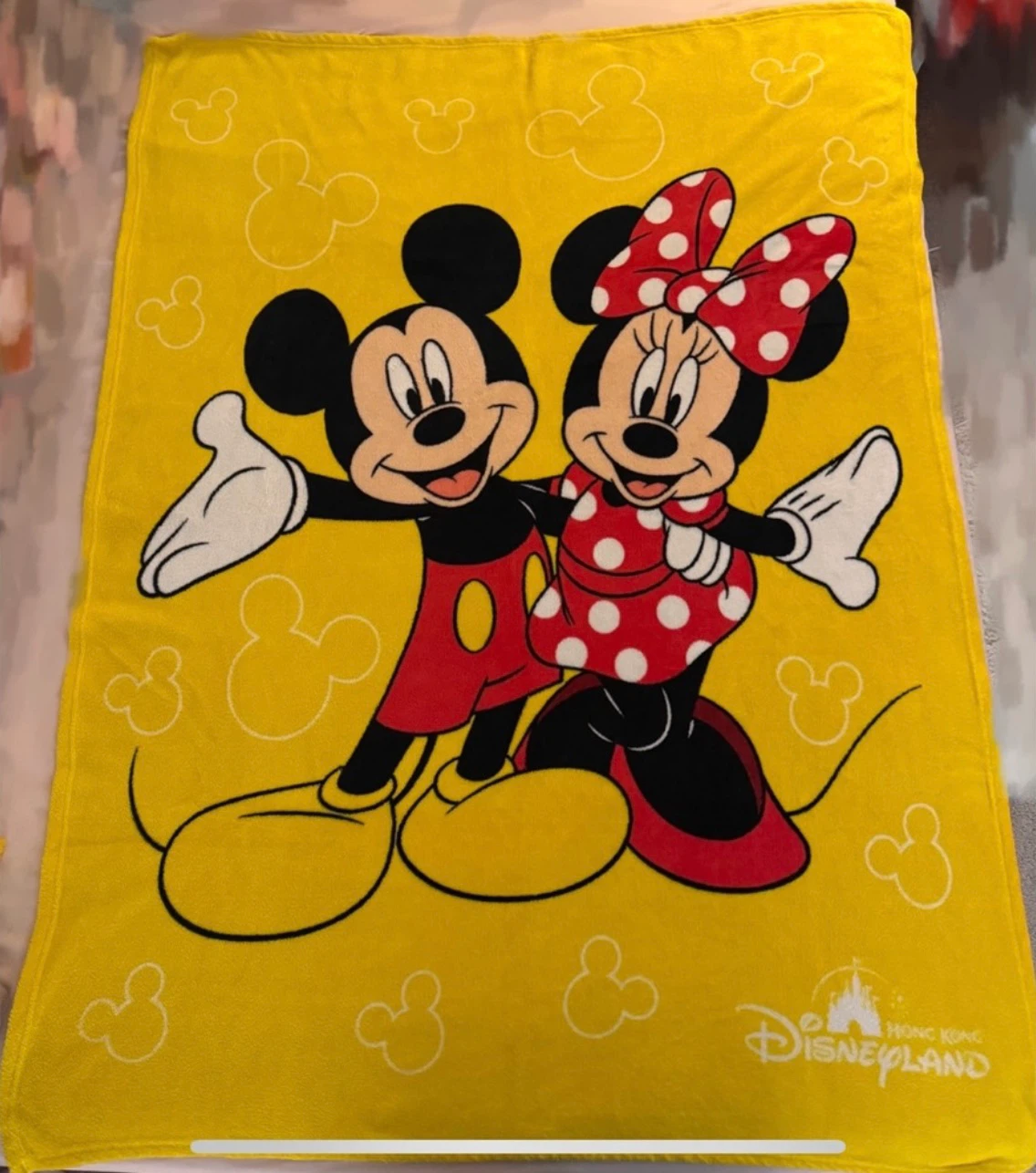Disneyland Mickey and Minnie Yellow Blanket (sold separately)