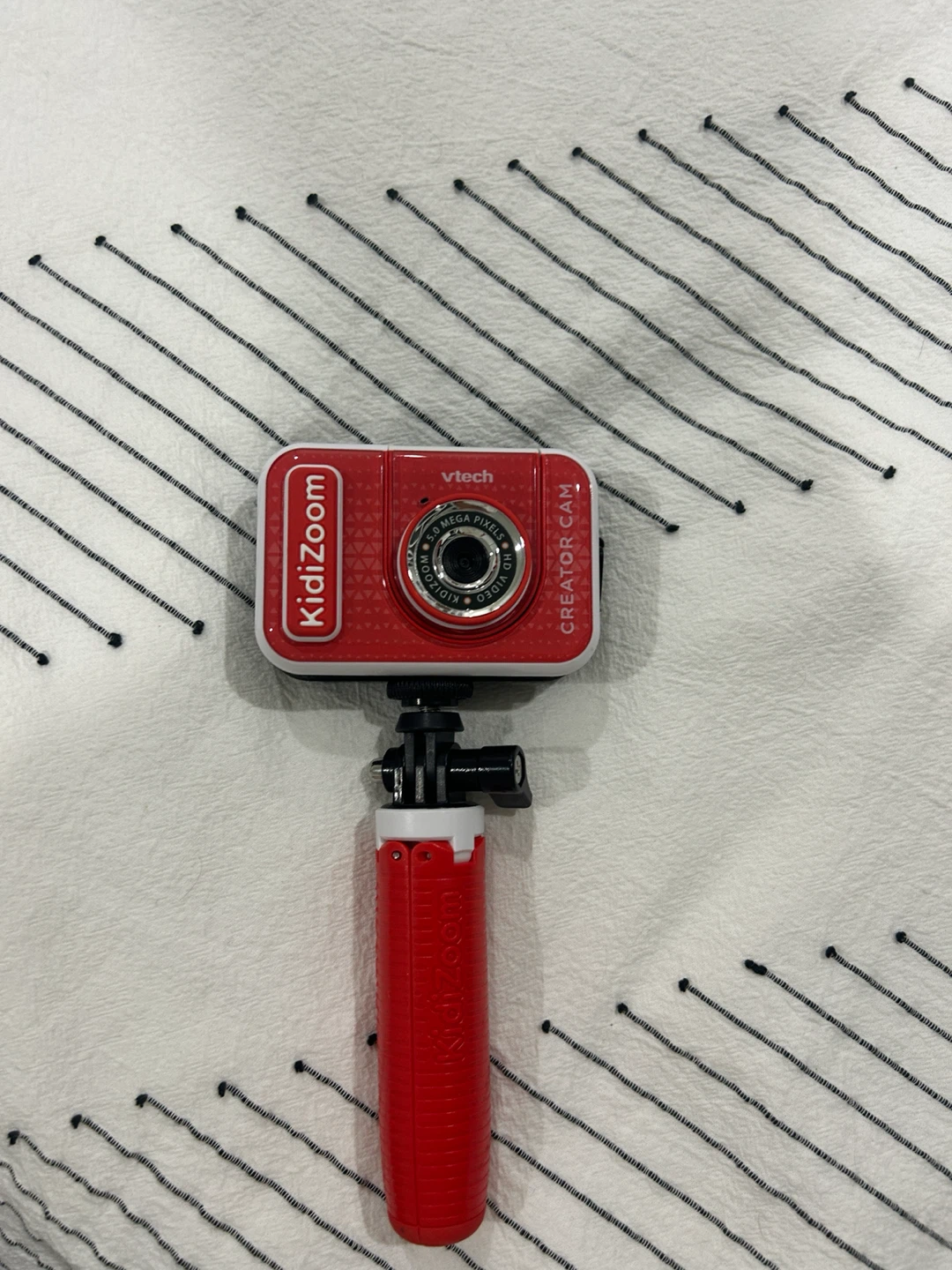 VTech KidiZoom Creator Cam Red Digital Camera with Tripod - photo 2