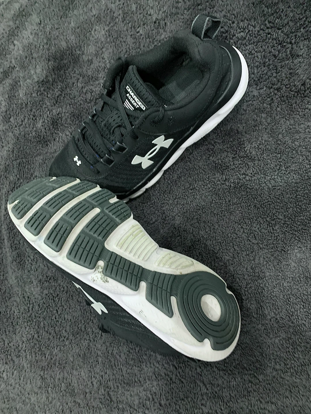 Under Armour Charged Assert 9 Running Shoes