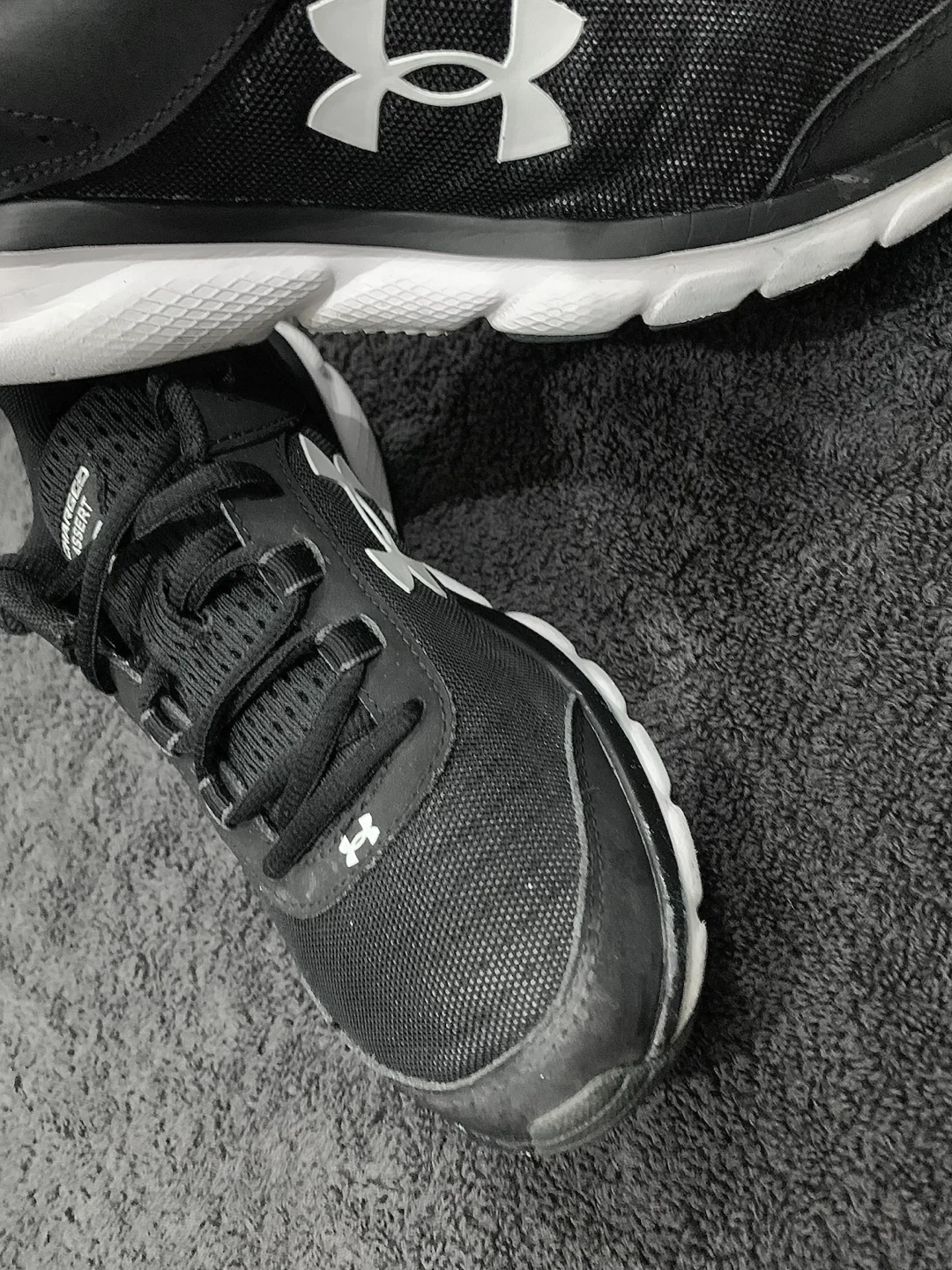 Under Armour Charged Assert 9 Running Shoes - photo 2