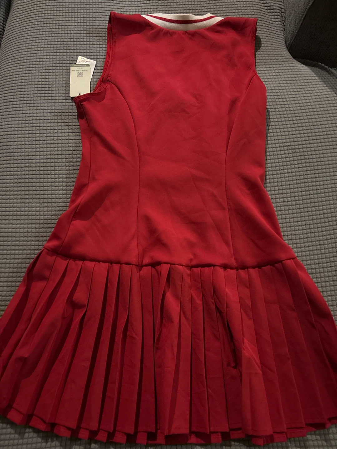 Red Dress - photo 2