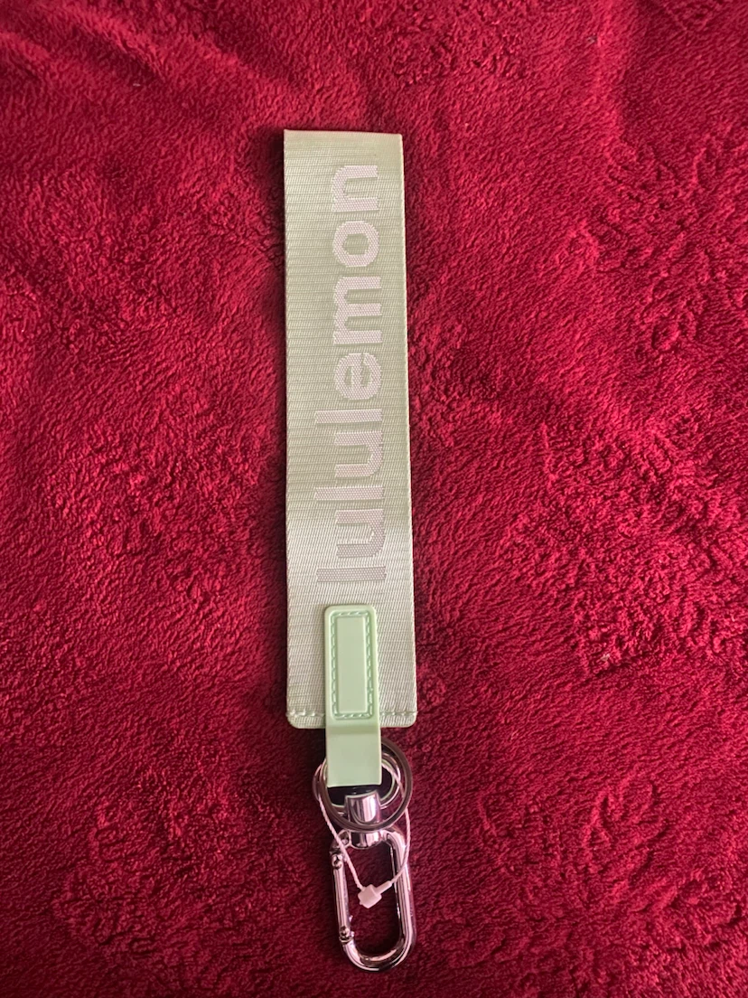 Lululemon Keychain Charm - photo 2