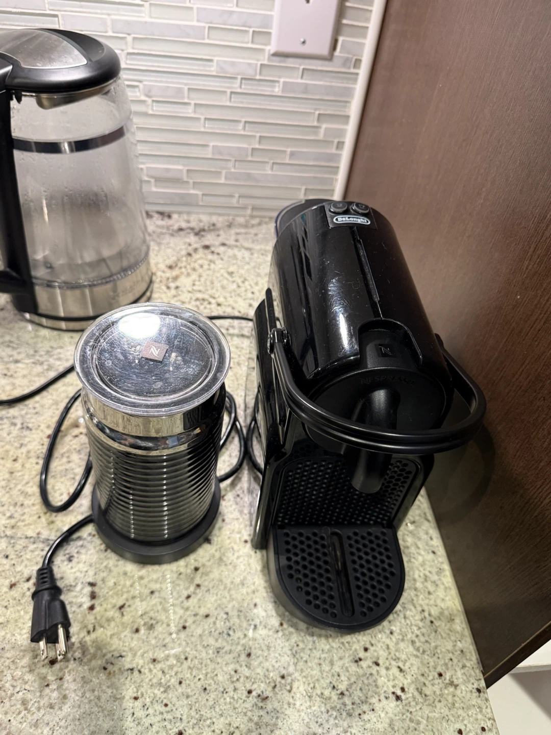 Air Fryer/Nespresso Machine/Kettle/ Instant Pot ~$15 - photo 4