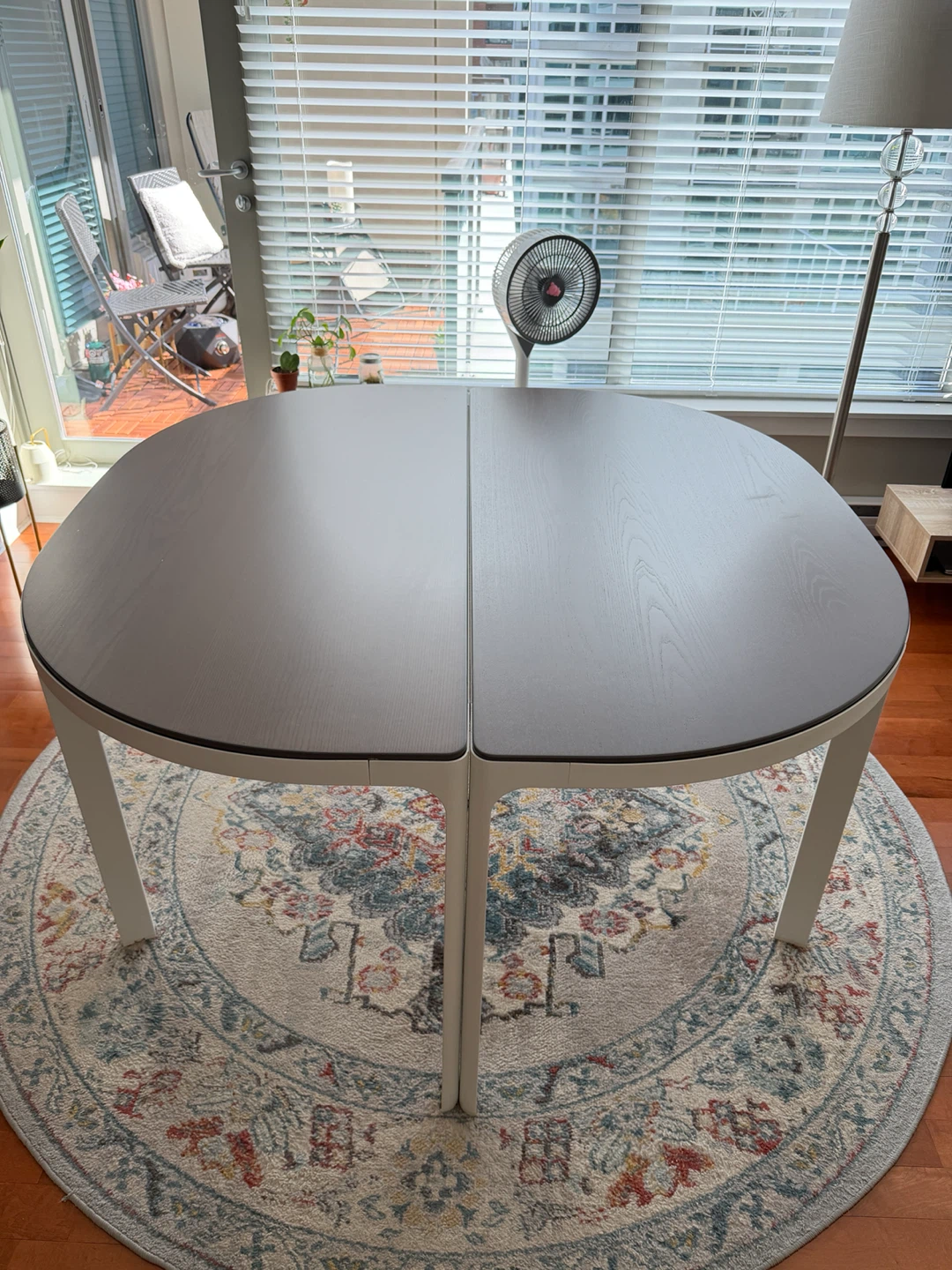 IKEA BEKANT Table