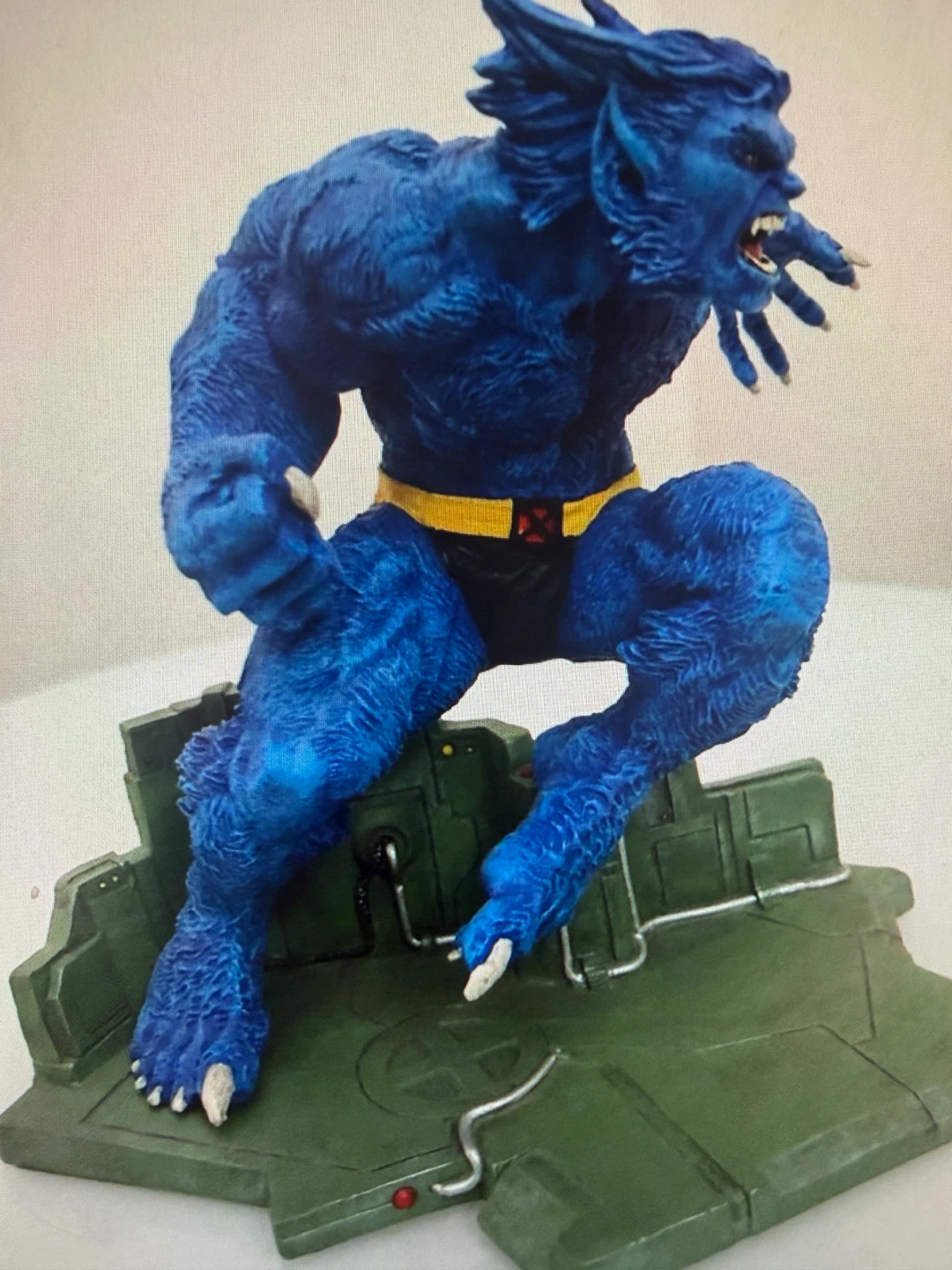 Marvel X-Men Beast Limited Edition Collectible Statue - photo 3
