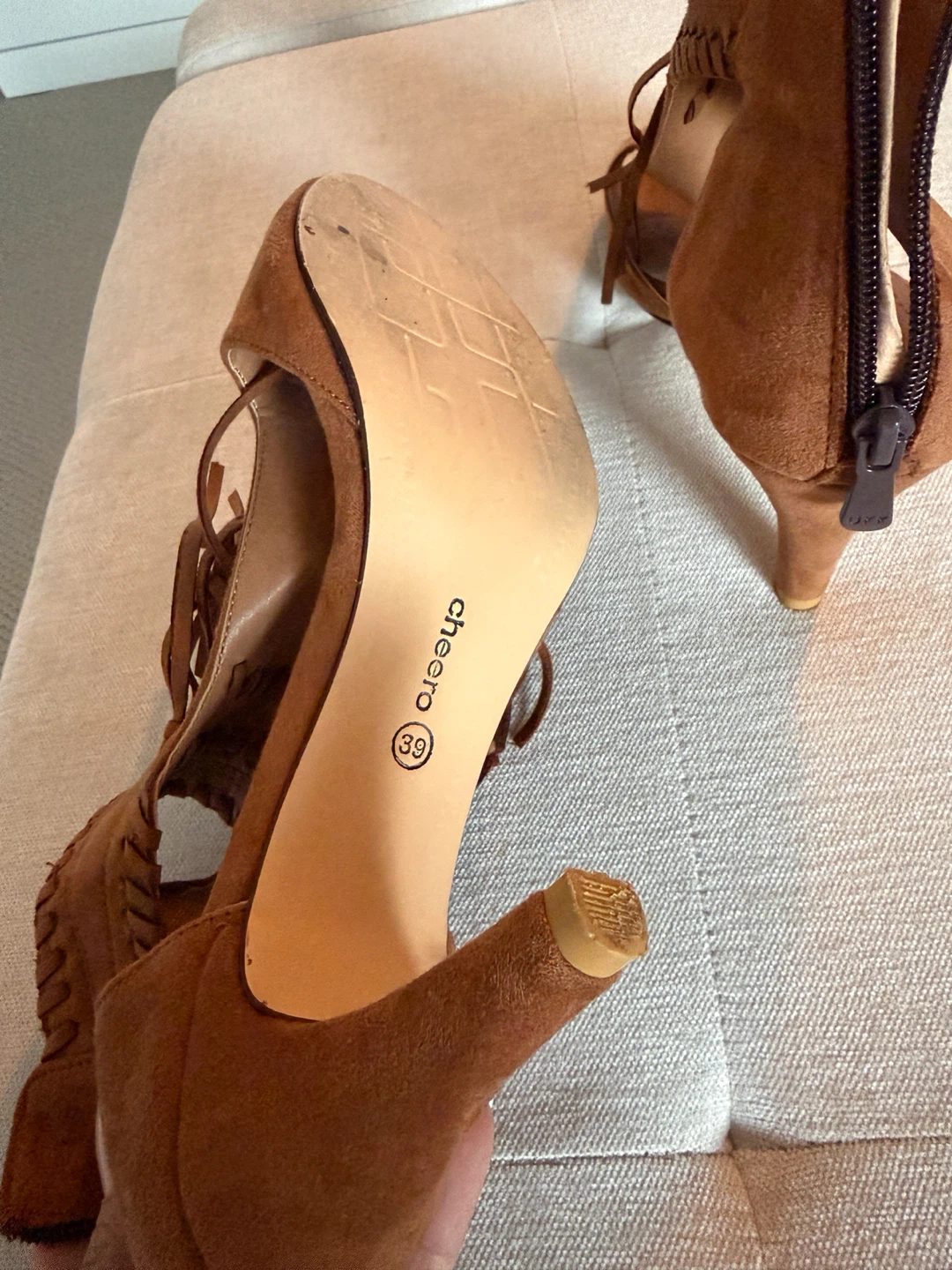 Cheero Fringe Heels - Size 39 - photo 3