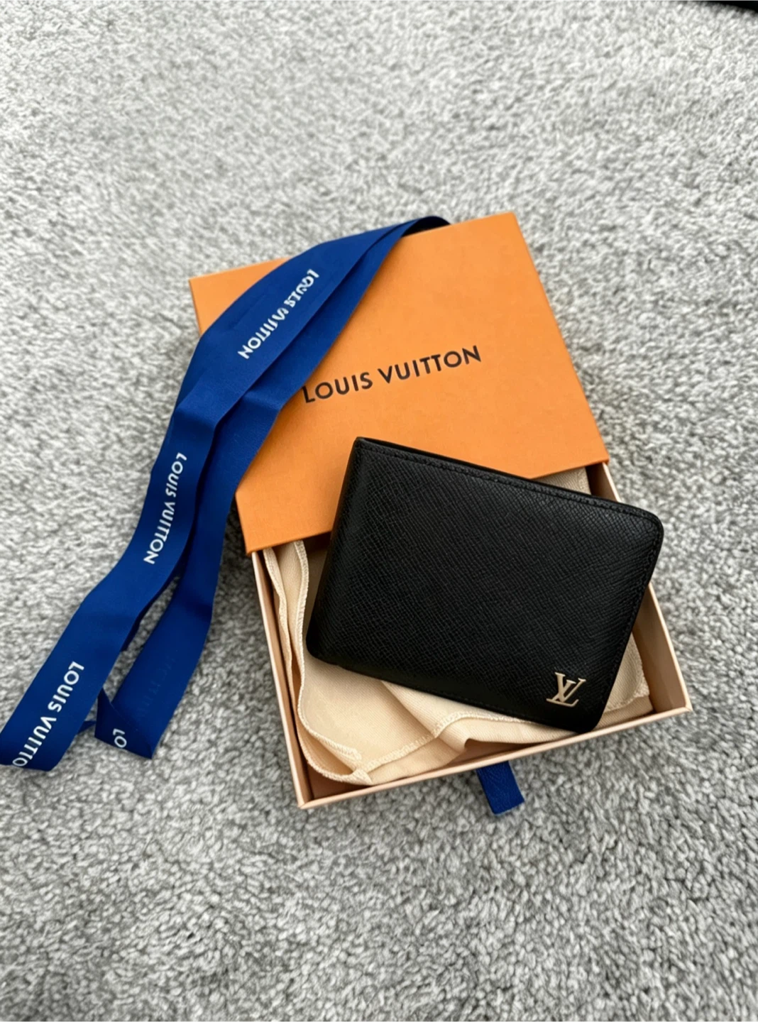 Louis Vuitton Wallet - Black
